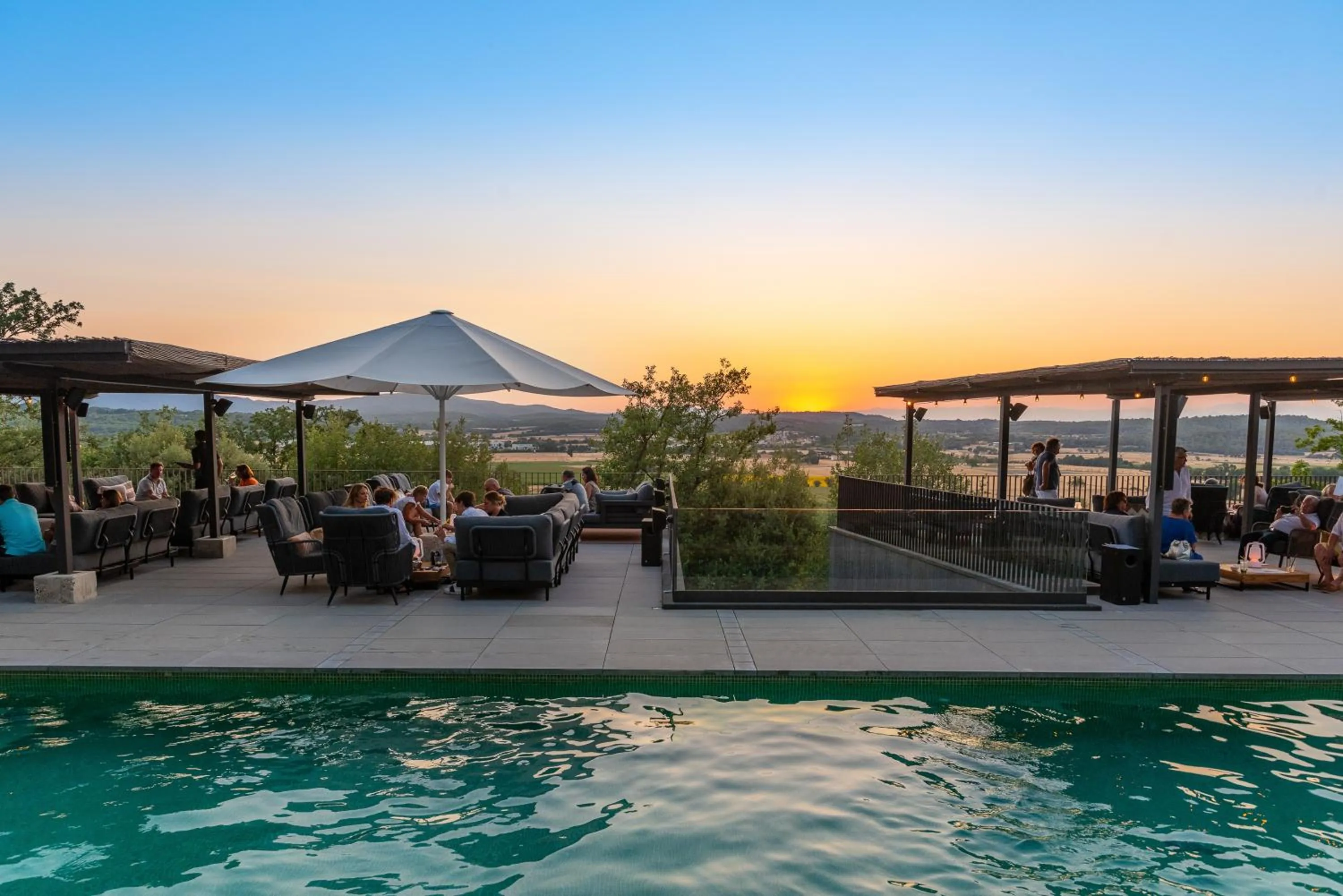 Swimming pool in Hotel Castell d'Emporda