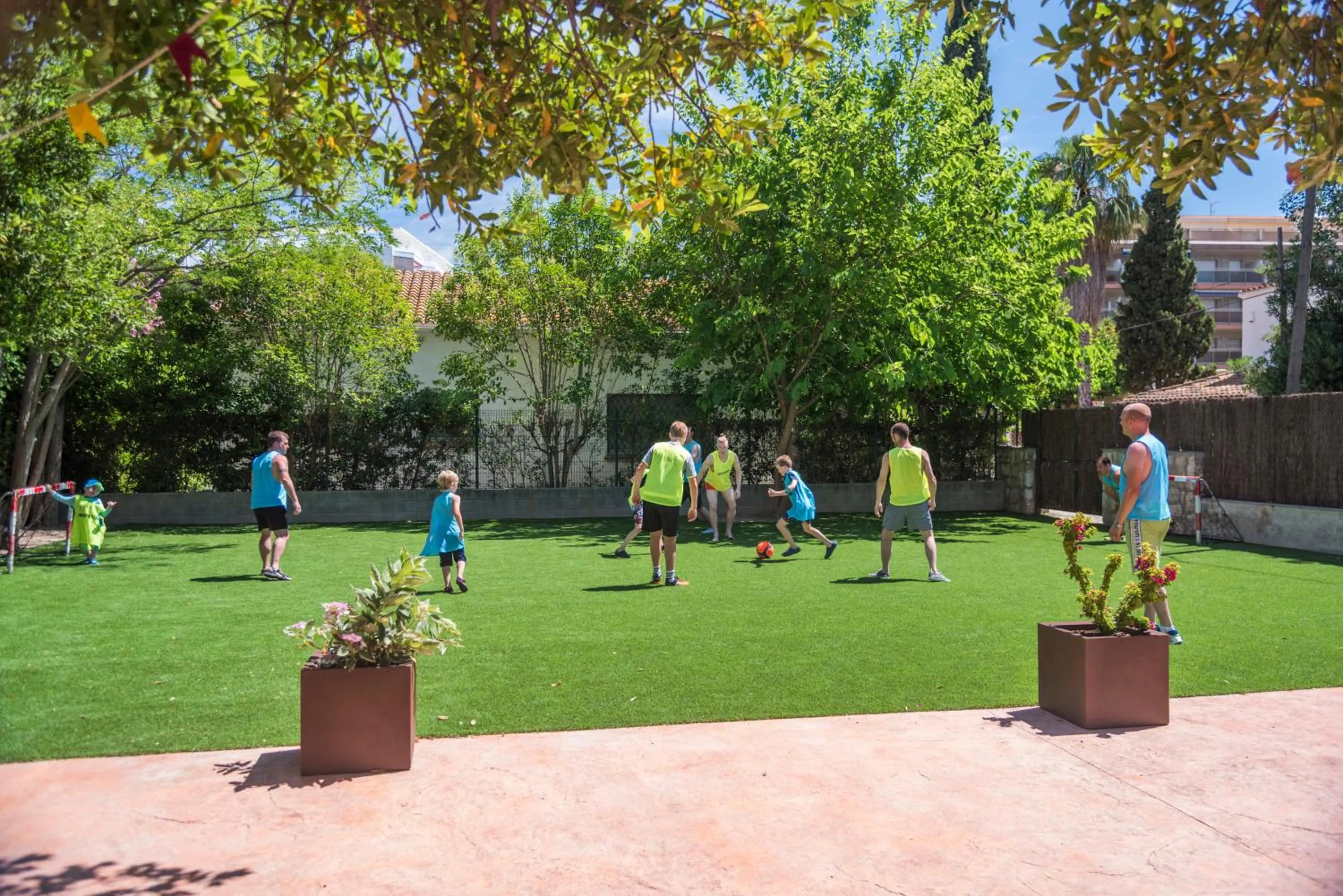Garden in Aparthotel Cye Holiday Centre