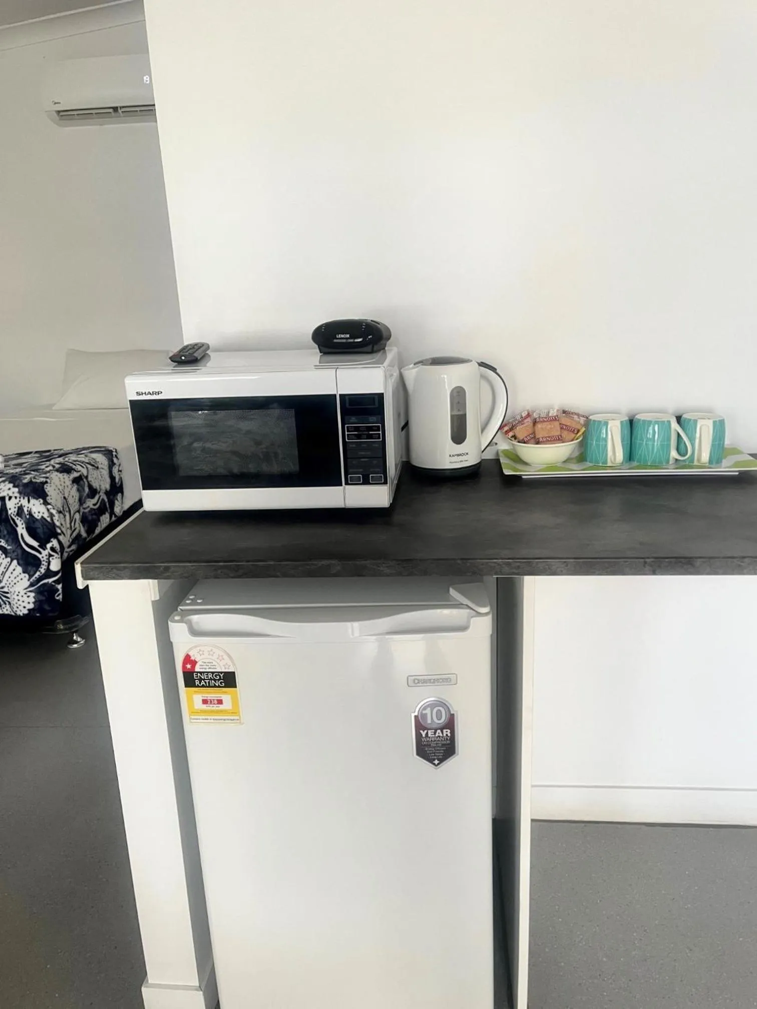 Coffee/tea facilities in Grand Hotel Mount Morgan