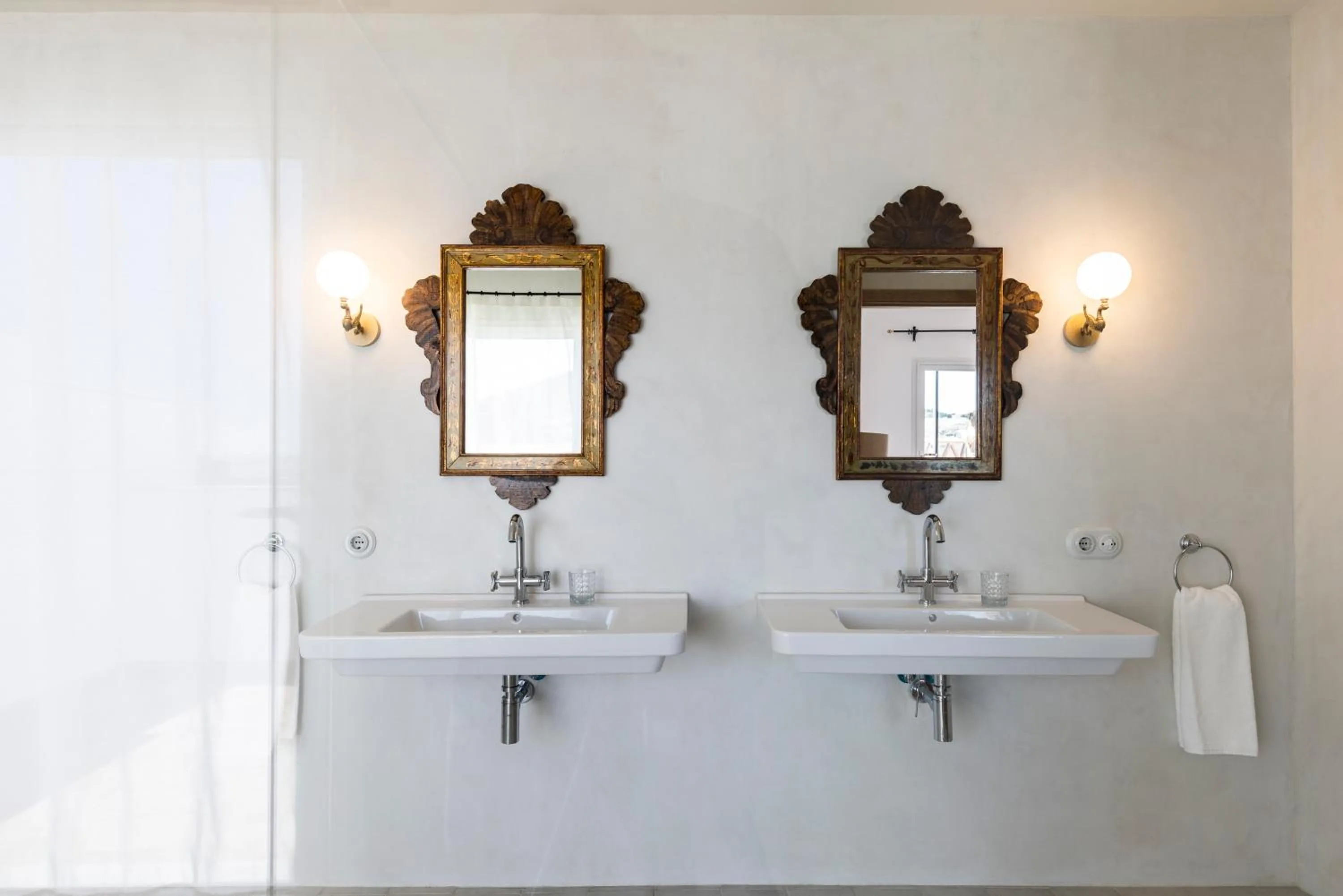Bathroom in Casa Pizarro Hotel