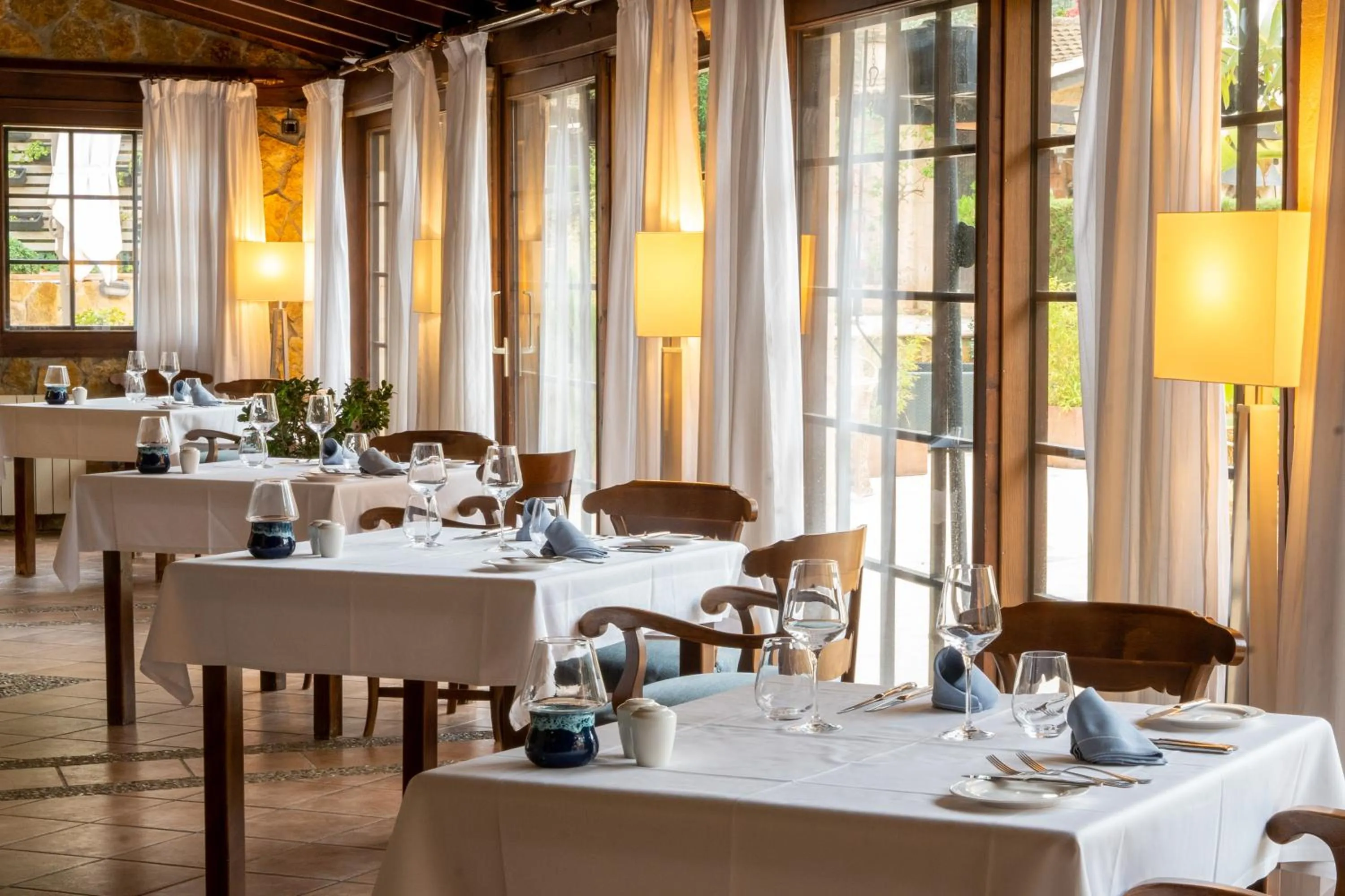 Restaurant/places to eat in Posada d' Es Molí