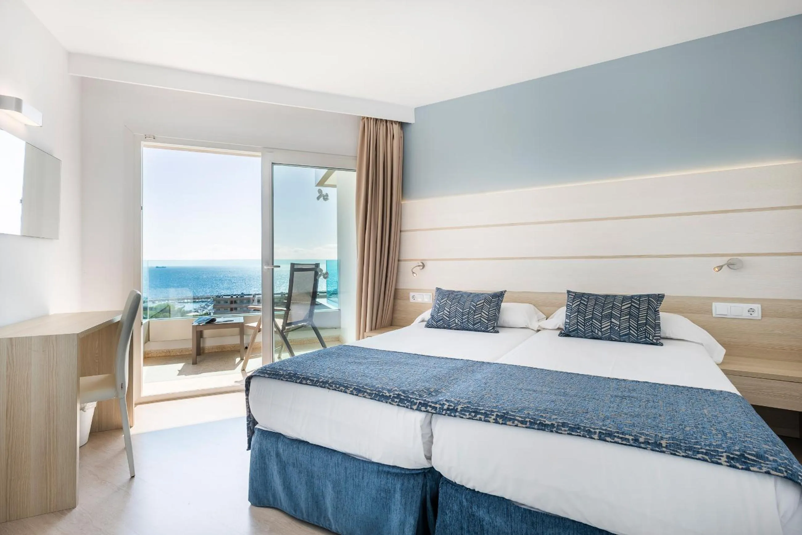 Sea view, Bed in Tomir Portals Suites - Adults Only