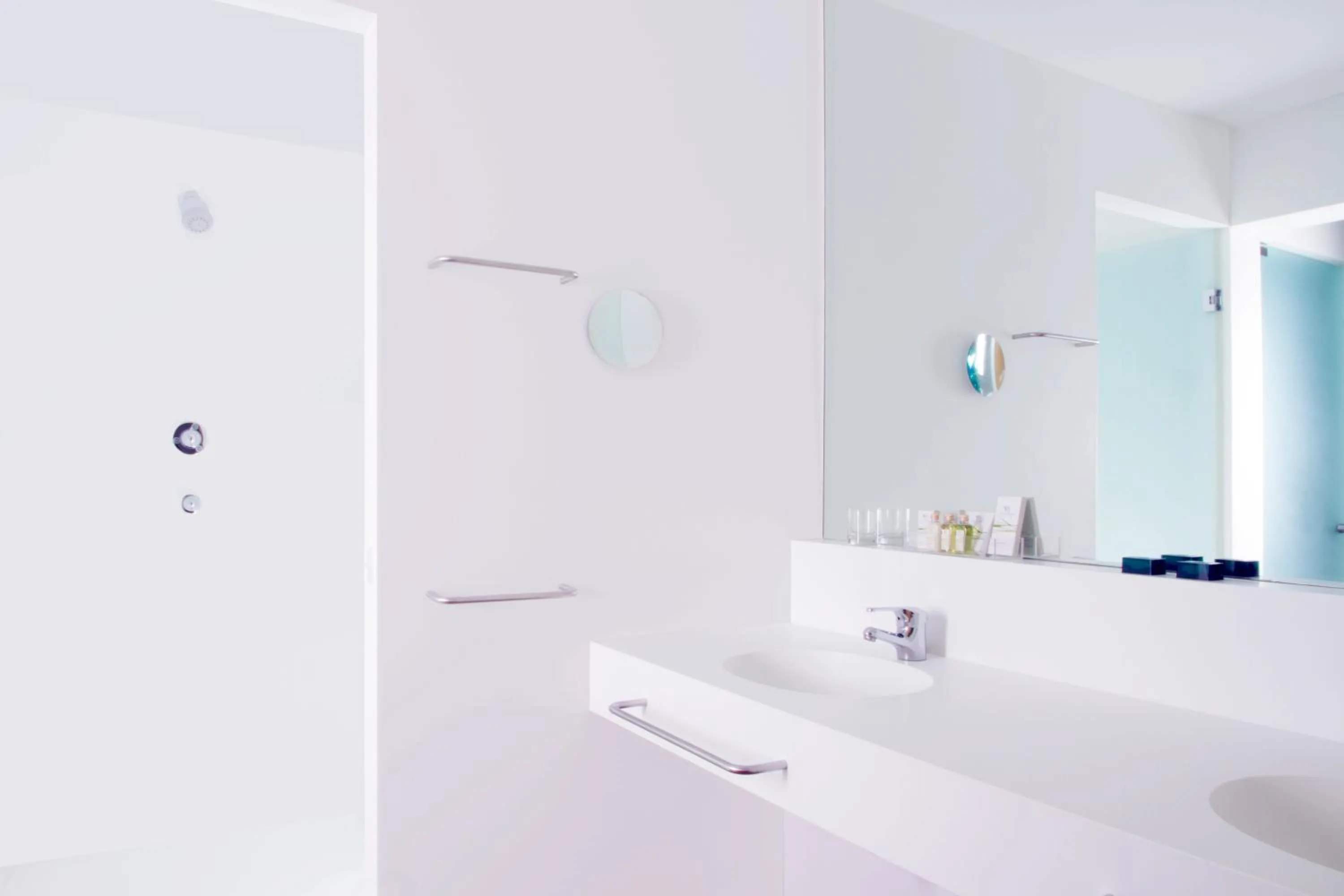 Bathroom in Almadraba Park Hotel