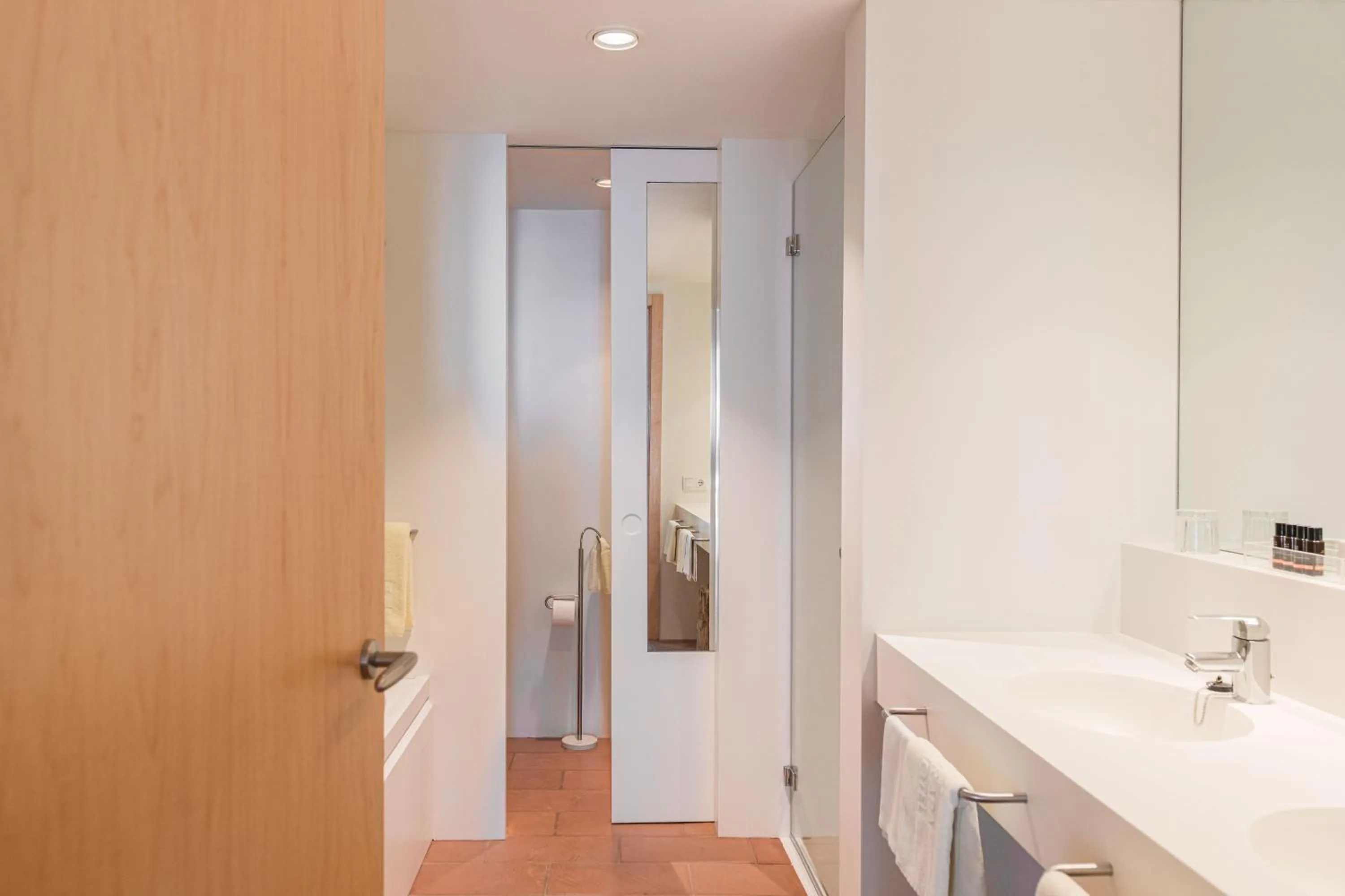 Bathroom in Almadraba Park Hotel