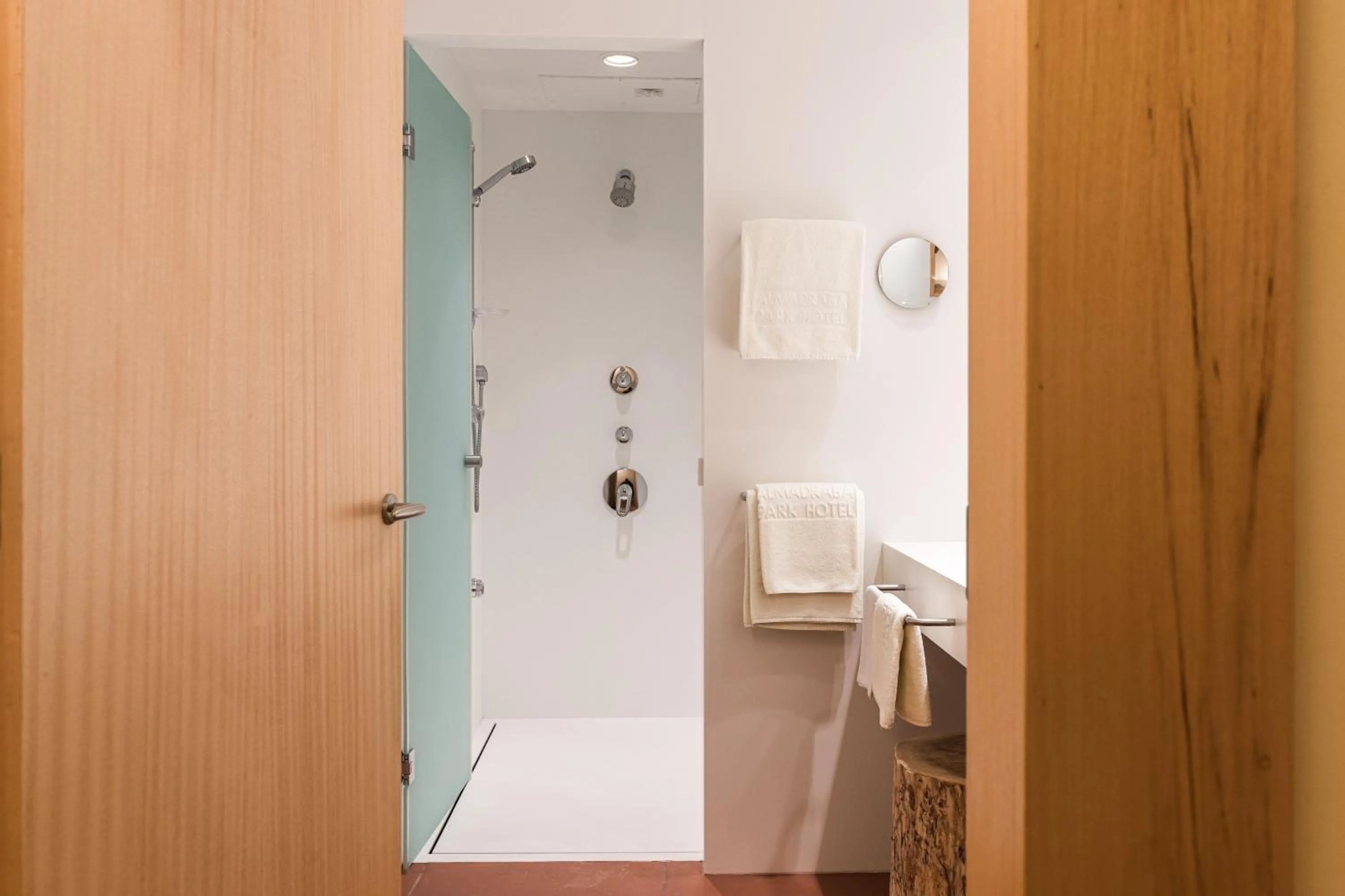 Bedroom in Almadraba Park Hotel