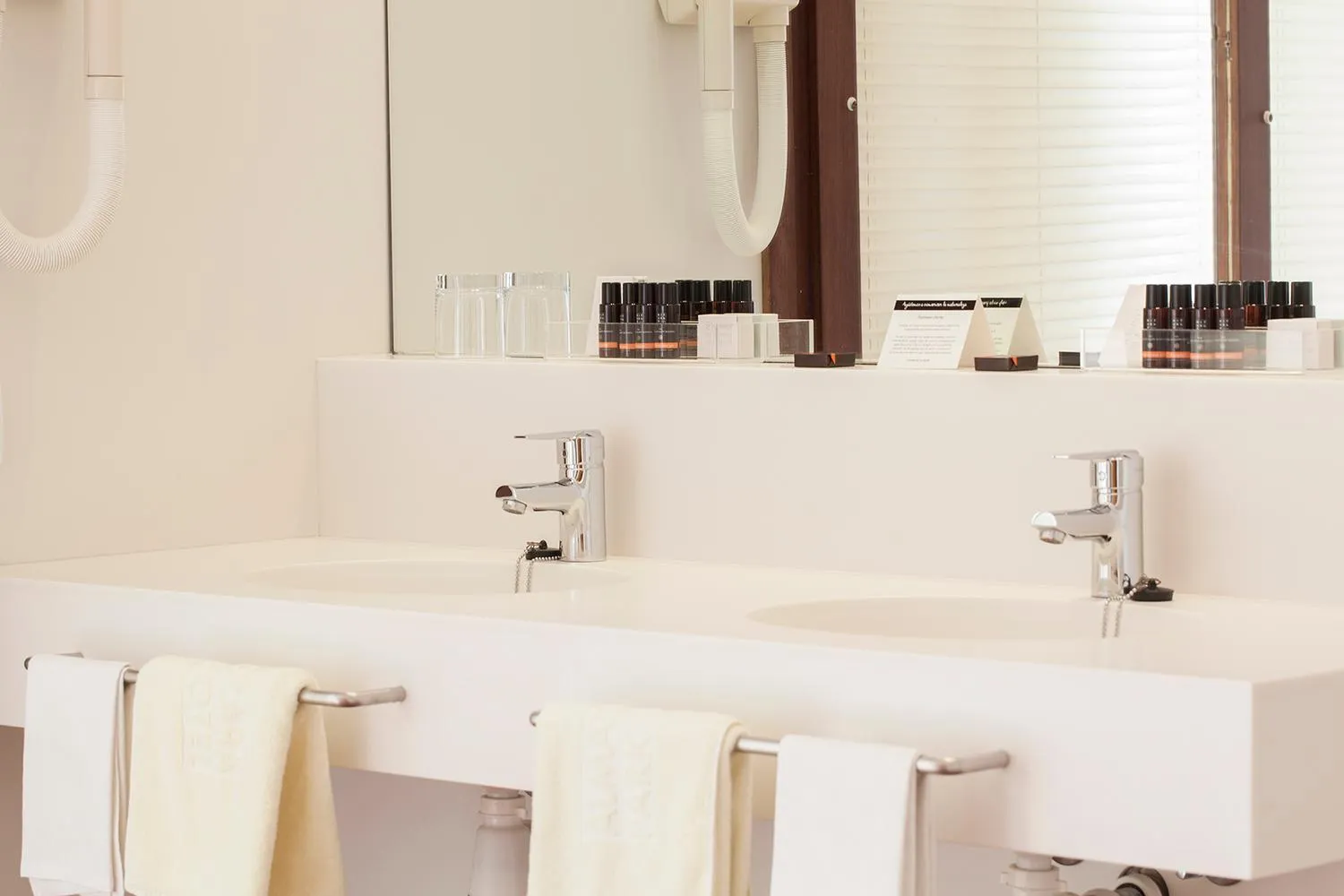 Bathroom in Almadraba Park Hotel