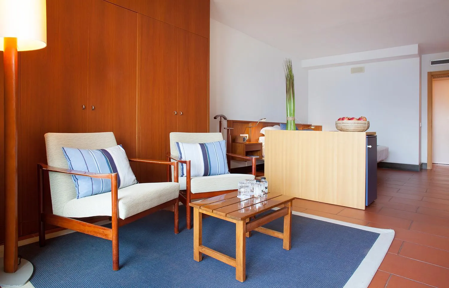 Seating area in Almadraba Park Hotel