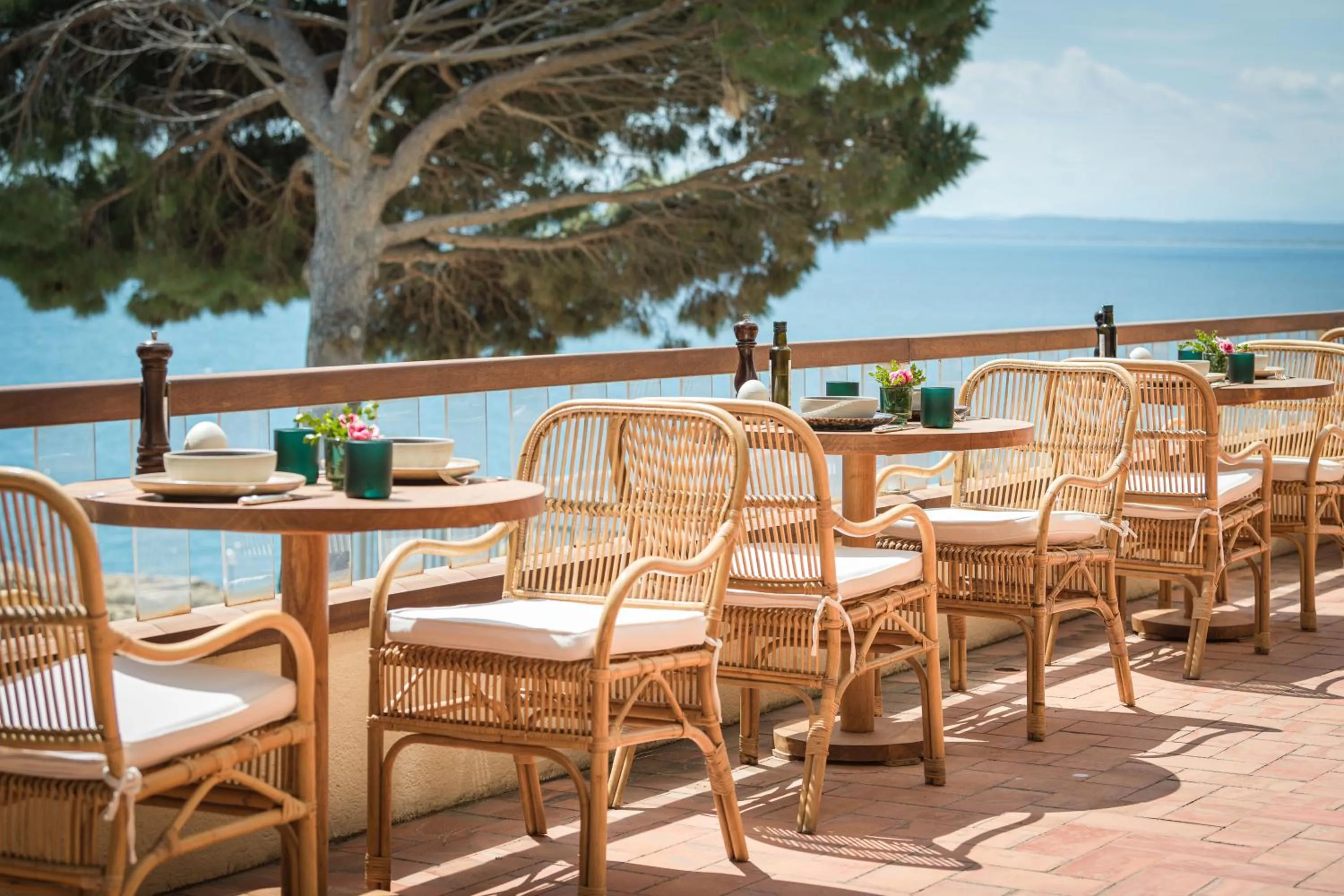 Restaurant/places to eat in Almadraba Park Hotel