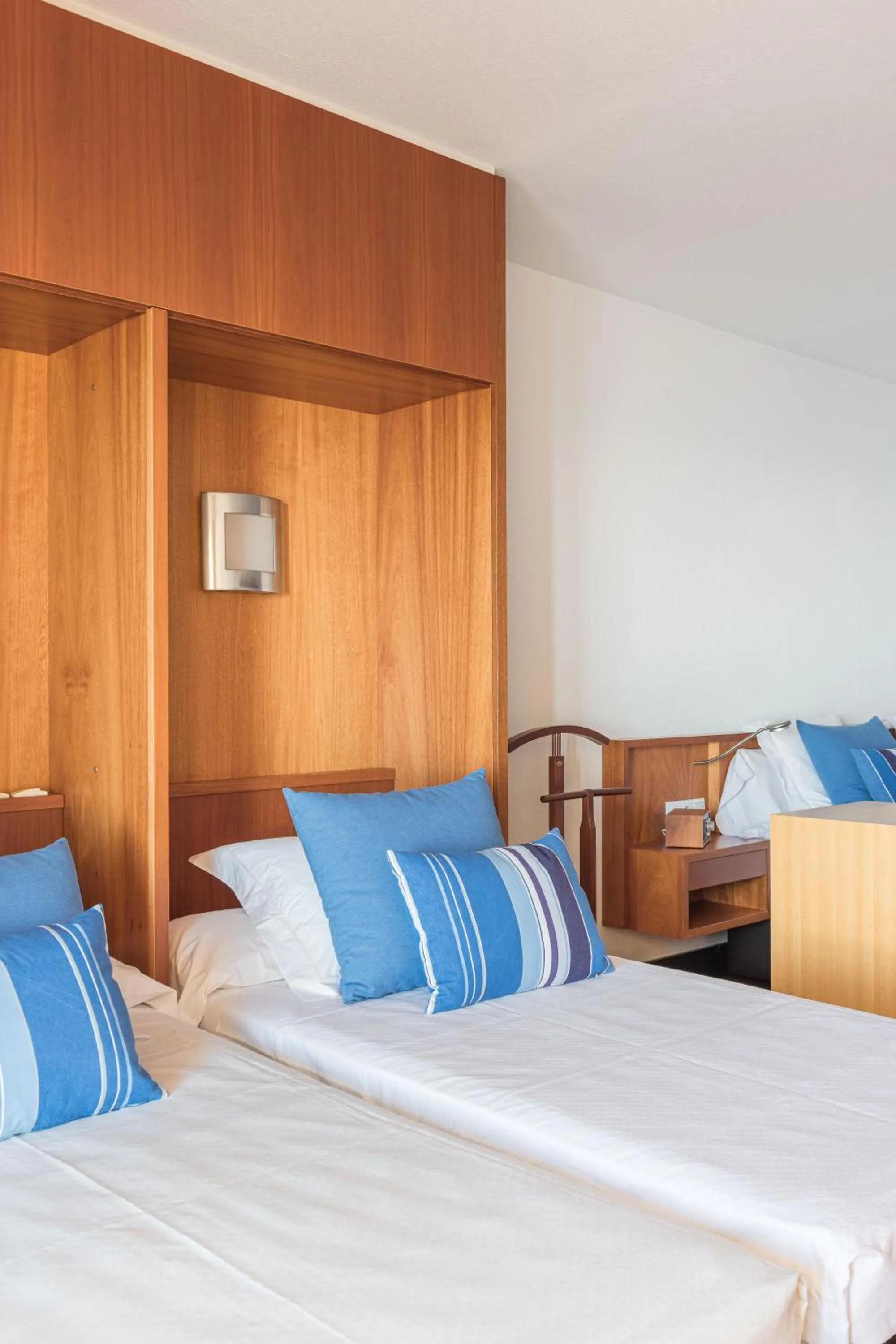 Bedroom, Bed in Almadraba Park Hotel