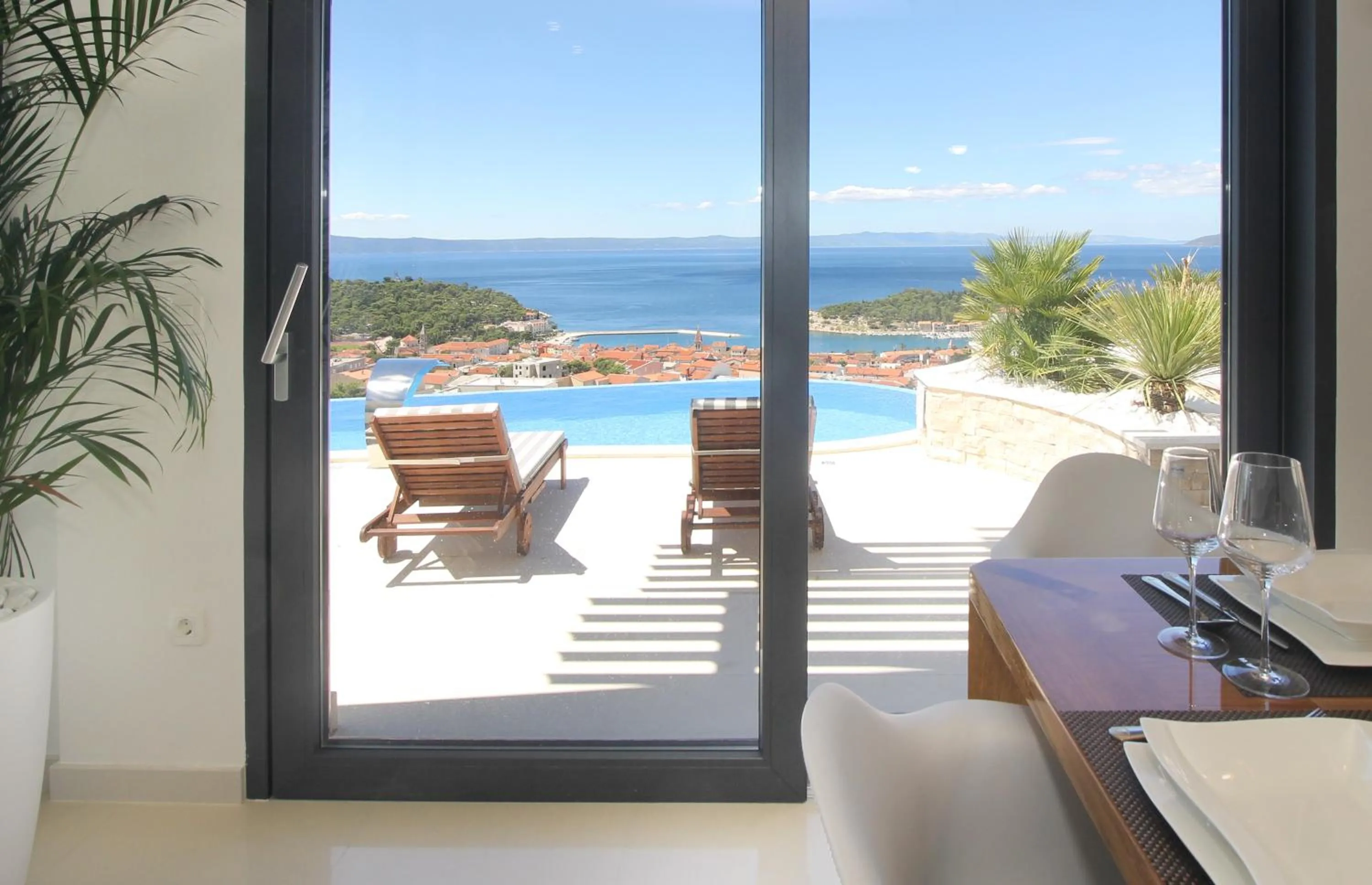 Pool view in Villa Afrodita
