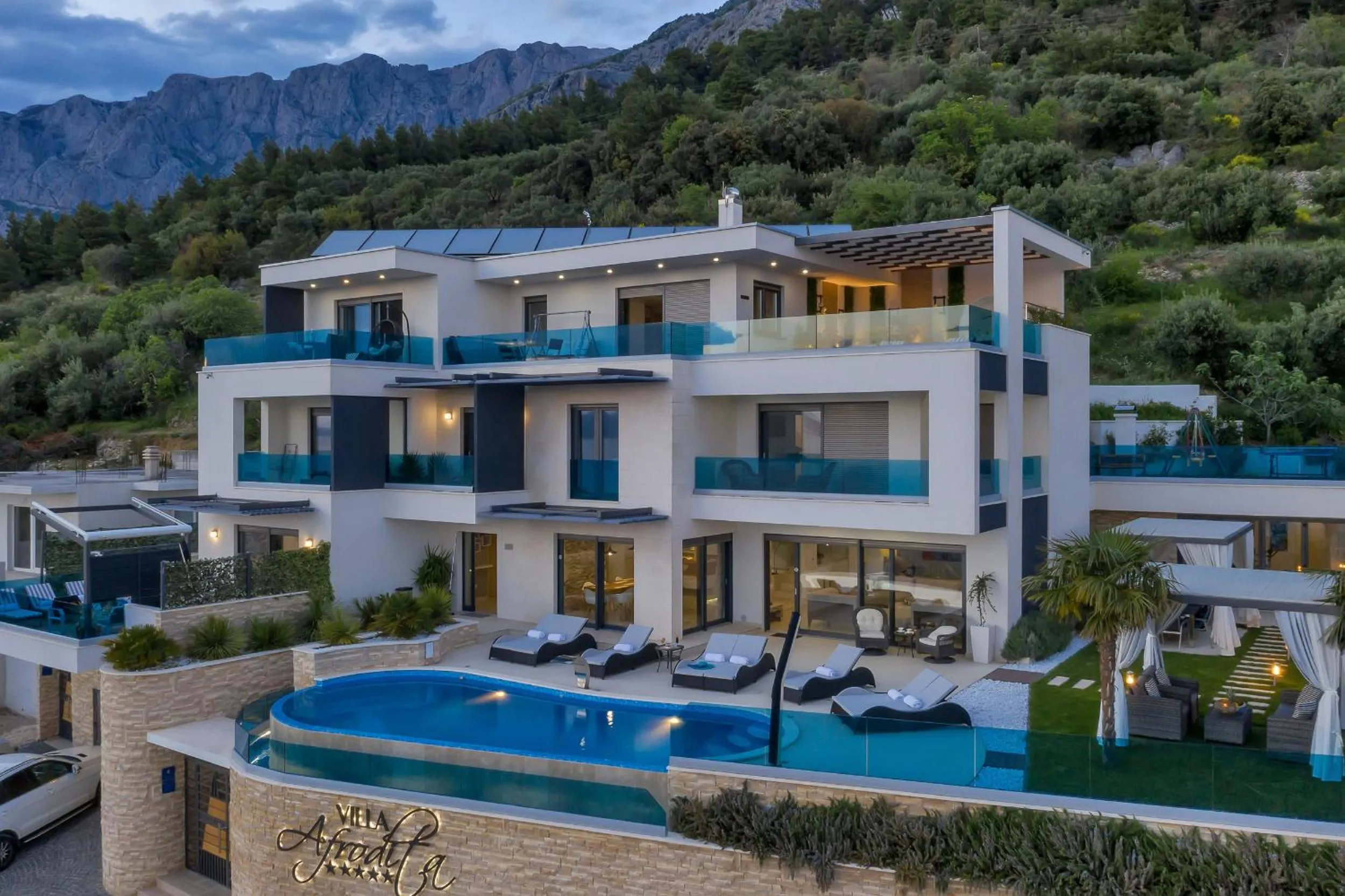 Property building in Villa Afrodita