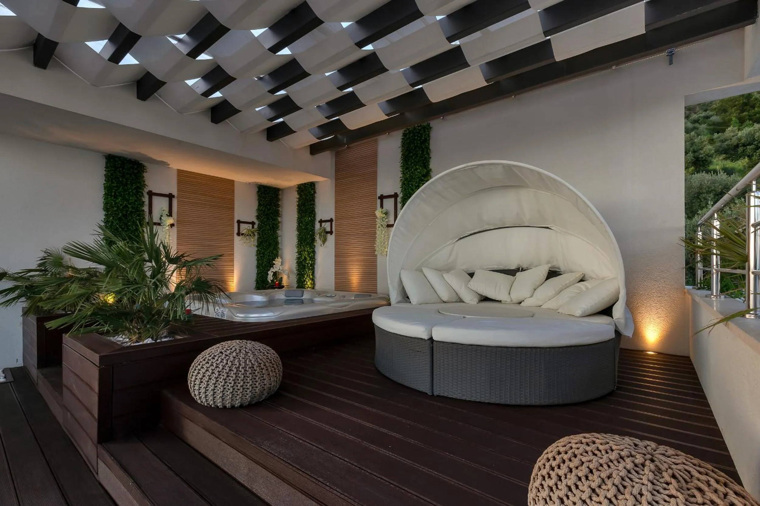 Solarium in Villa Afrodita