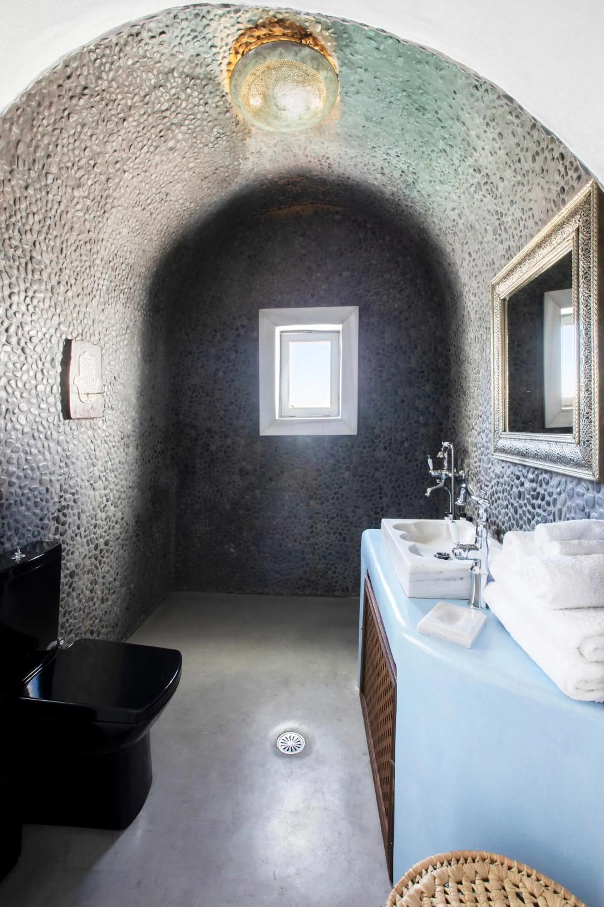 Bathroom in Ducato di Oia - Adults Only
