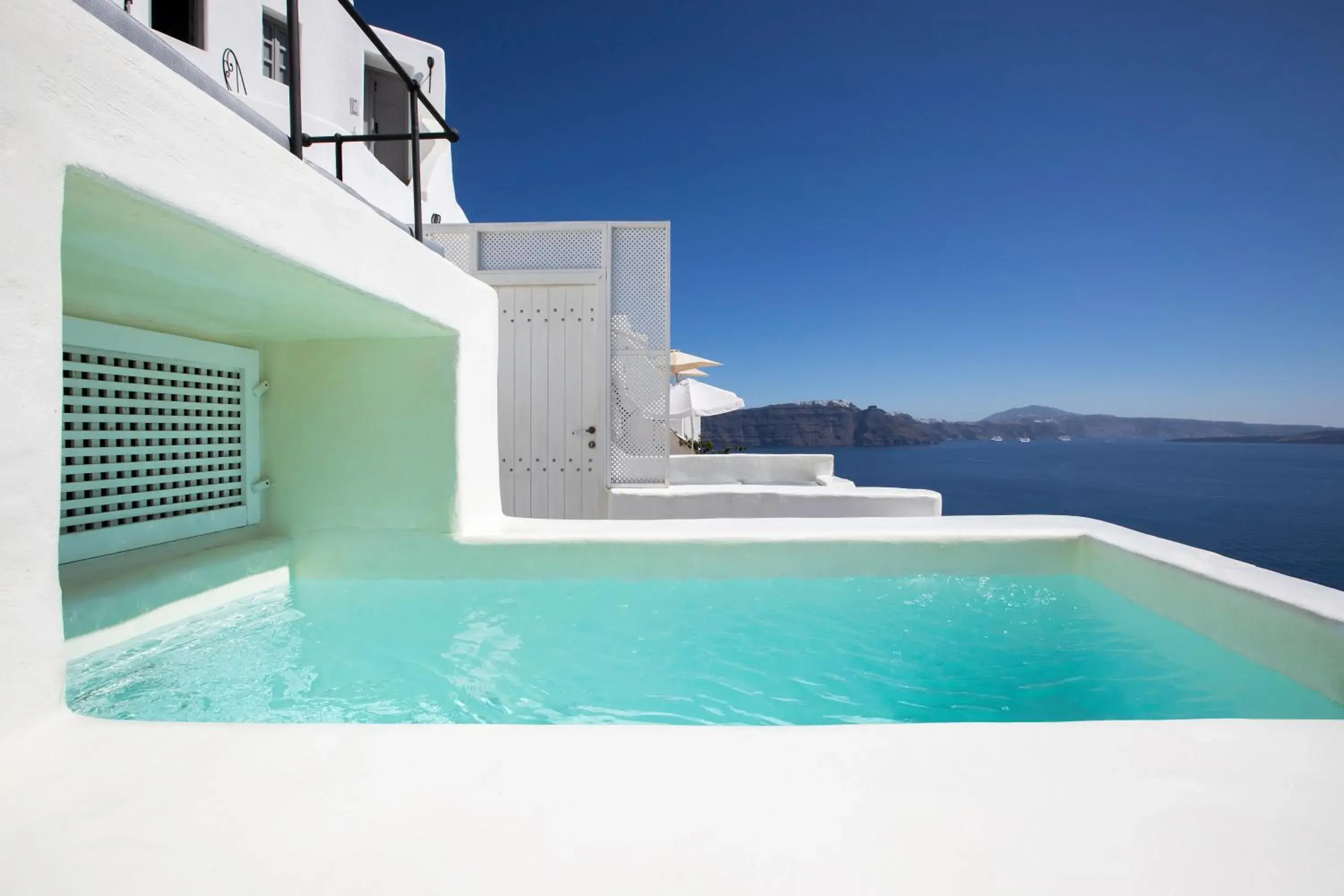 Superior Suite with Outdoor Plunge Pool and Caldera View in Ducato di Oia - Adults Only Superior Suite with Outdoor Plunge Pool and Caldera View in Ducato di Oia - Adults Only