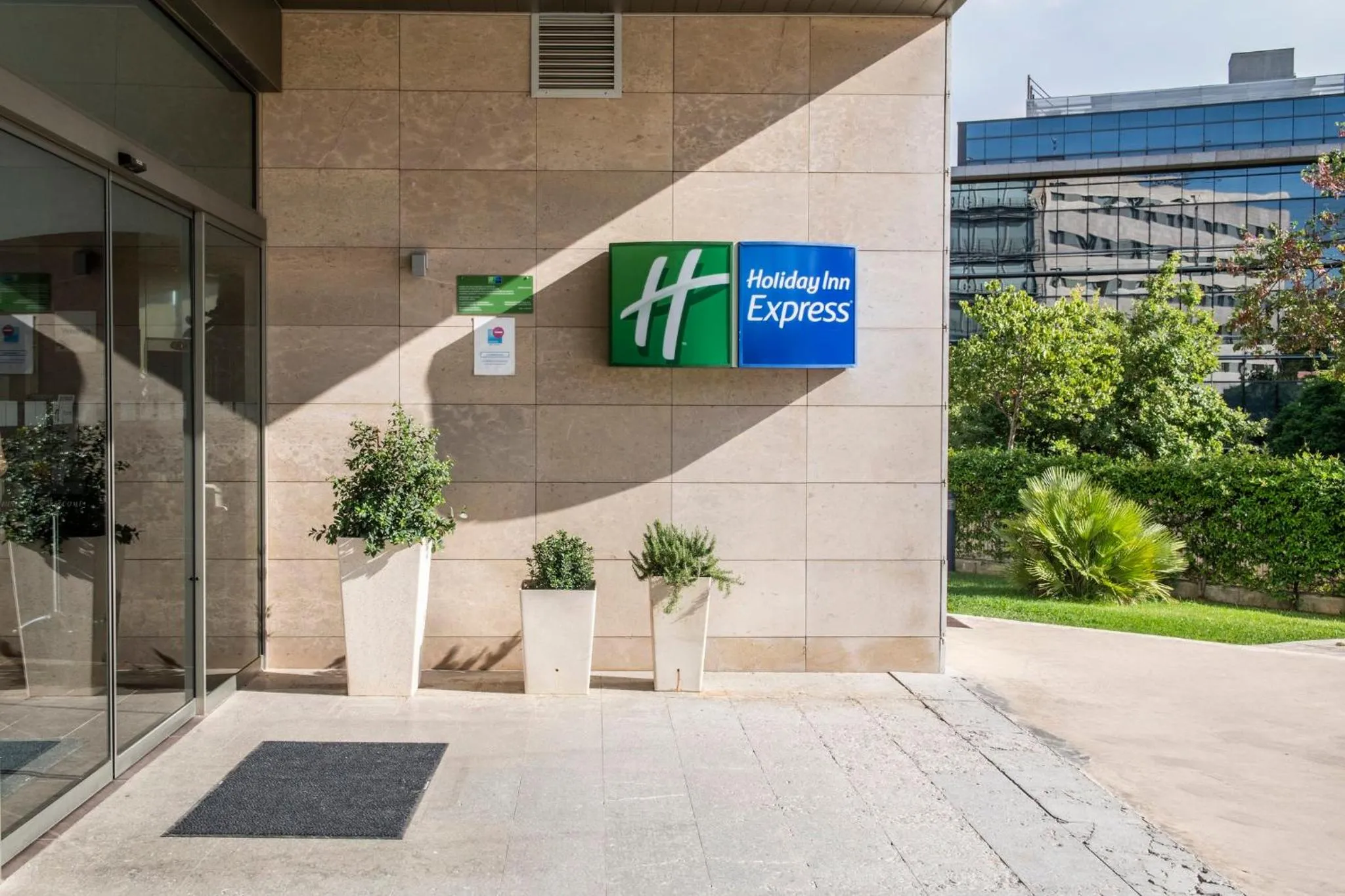 Property building in Holiday Inn Express Sant Cugat by IHG