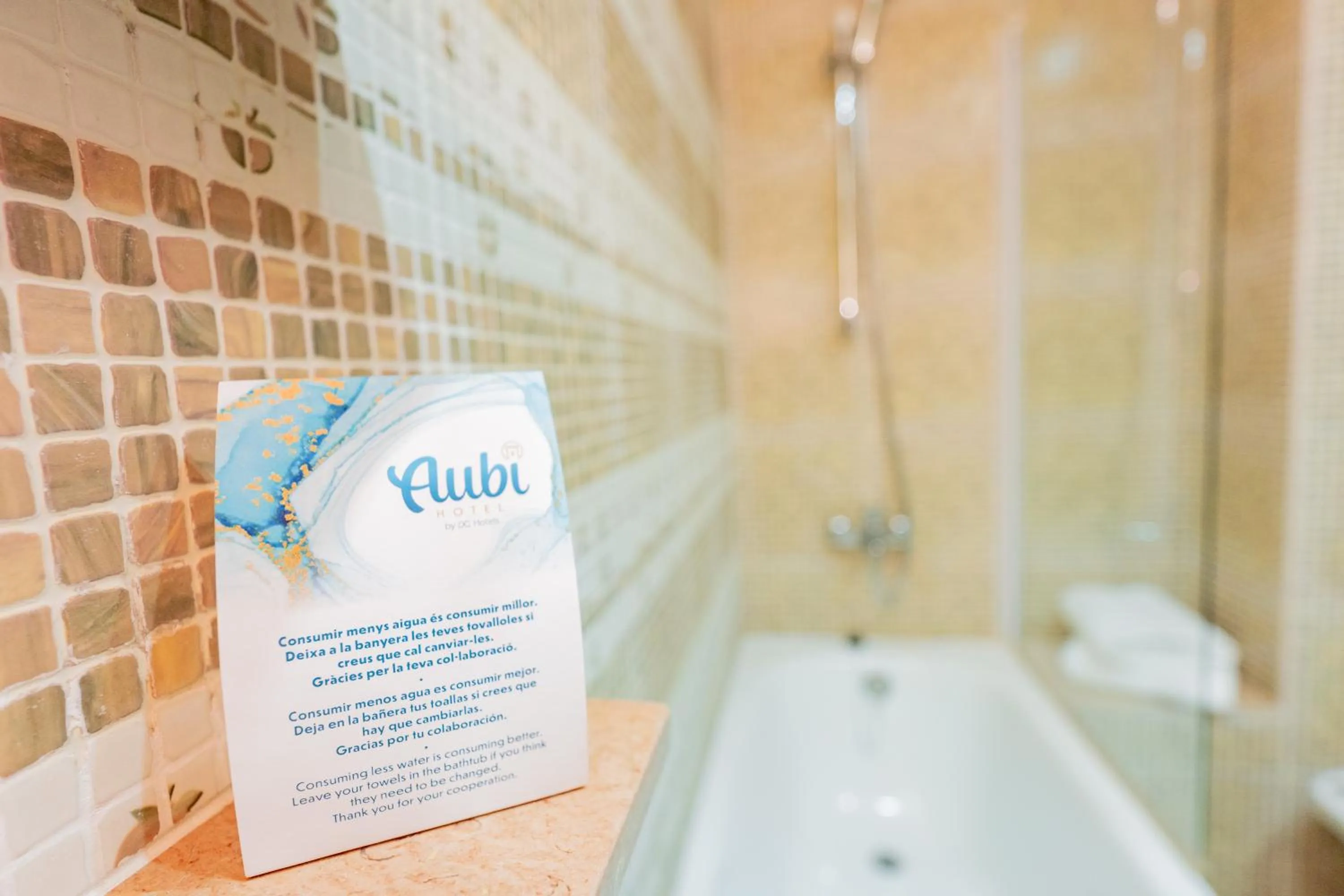 Bathroom in Hotel Aubí