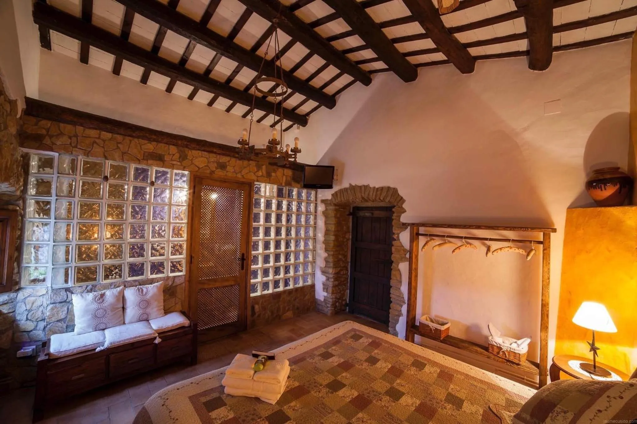 Property building, Bed in Hotel Mas Rabiol -Emporda-Only Adults-Eco Hotel