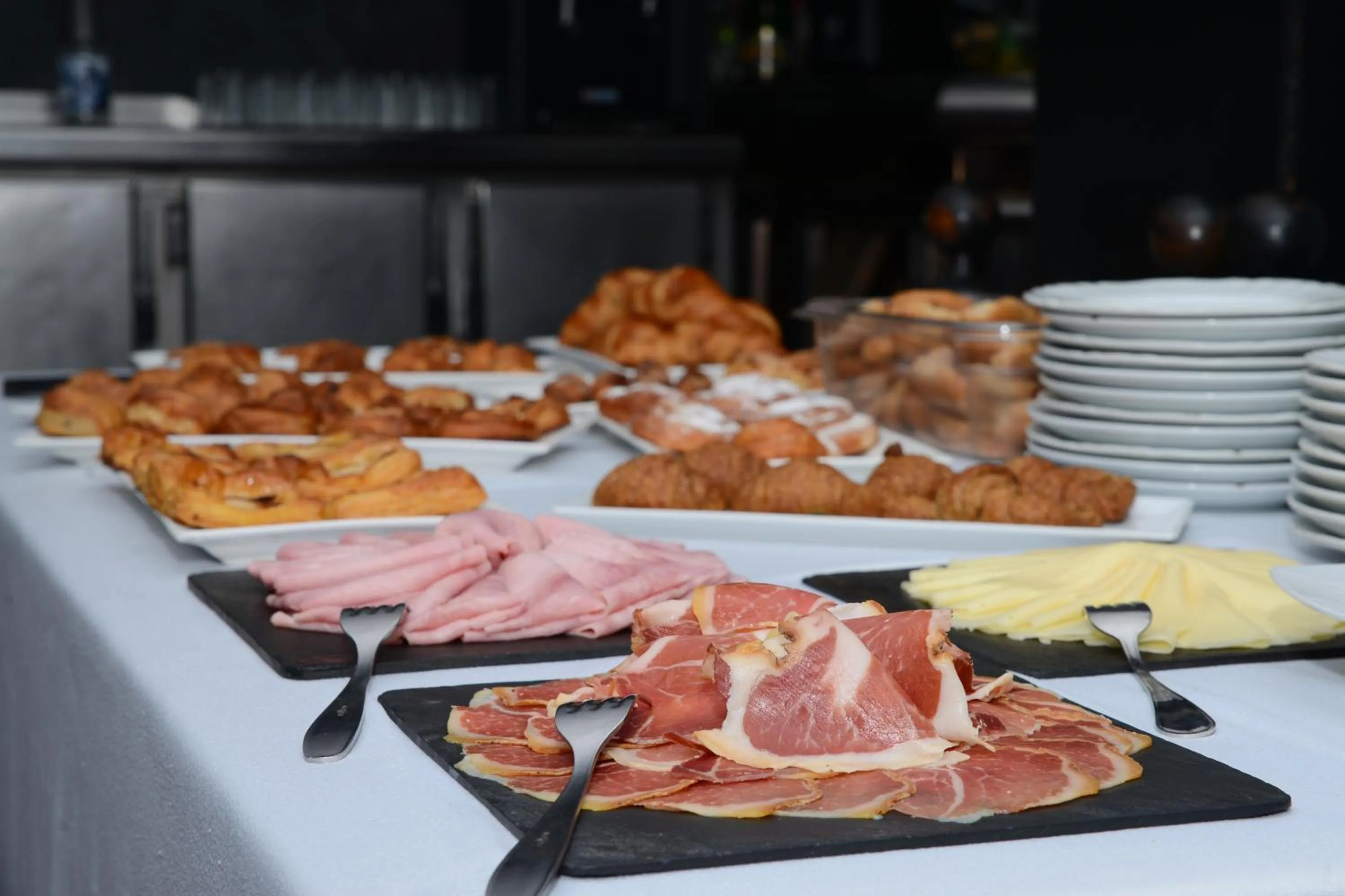 Breakfast in Rallye Hotel