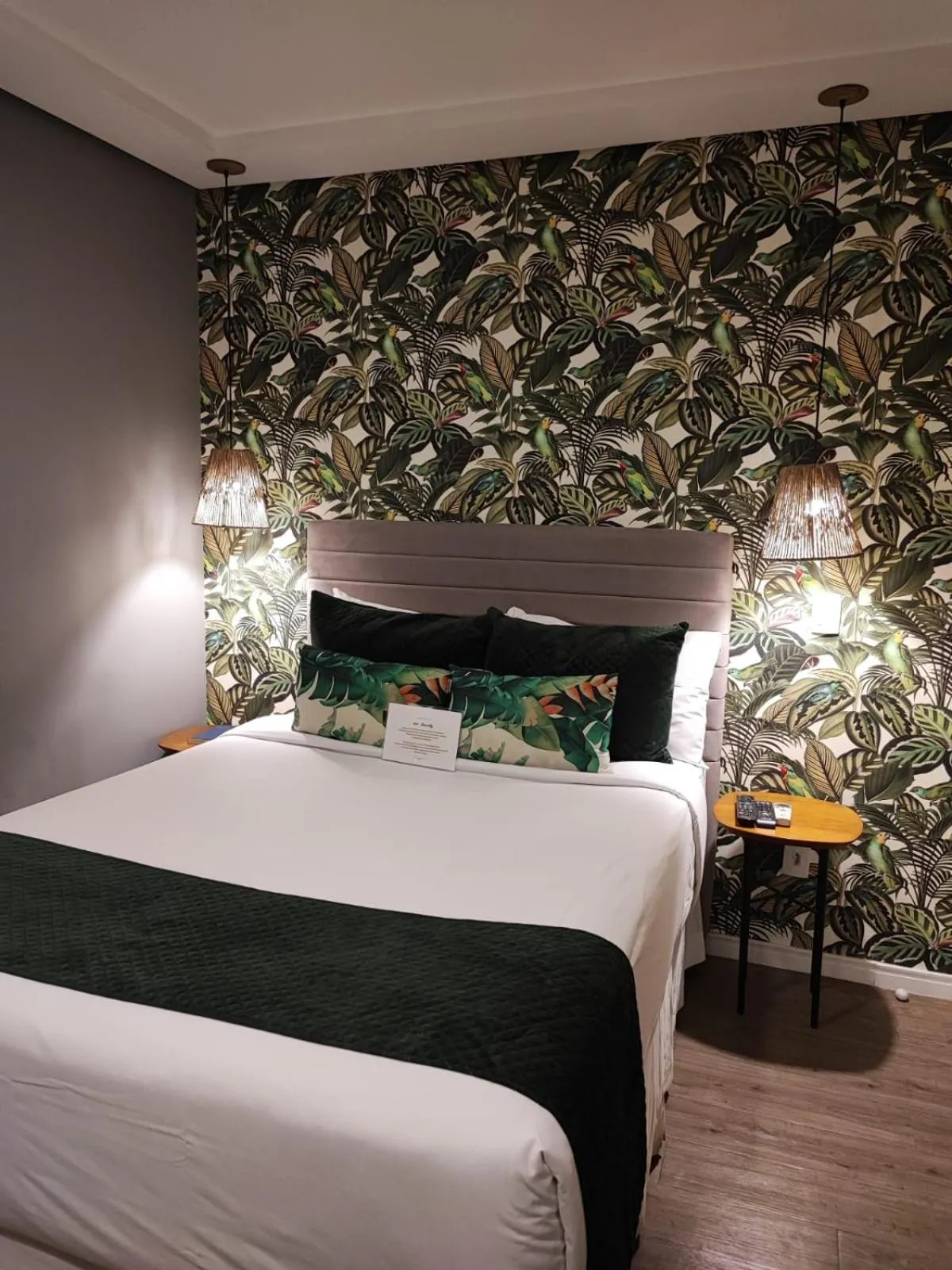 Bed in Hotel Heritage