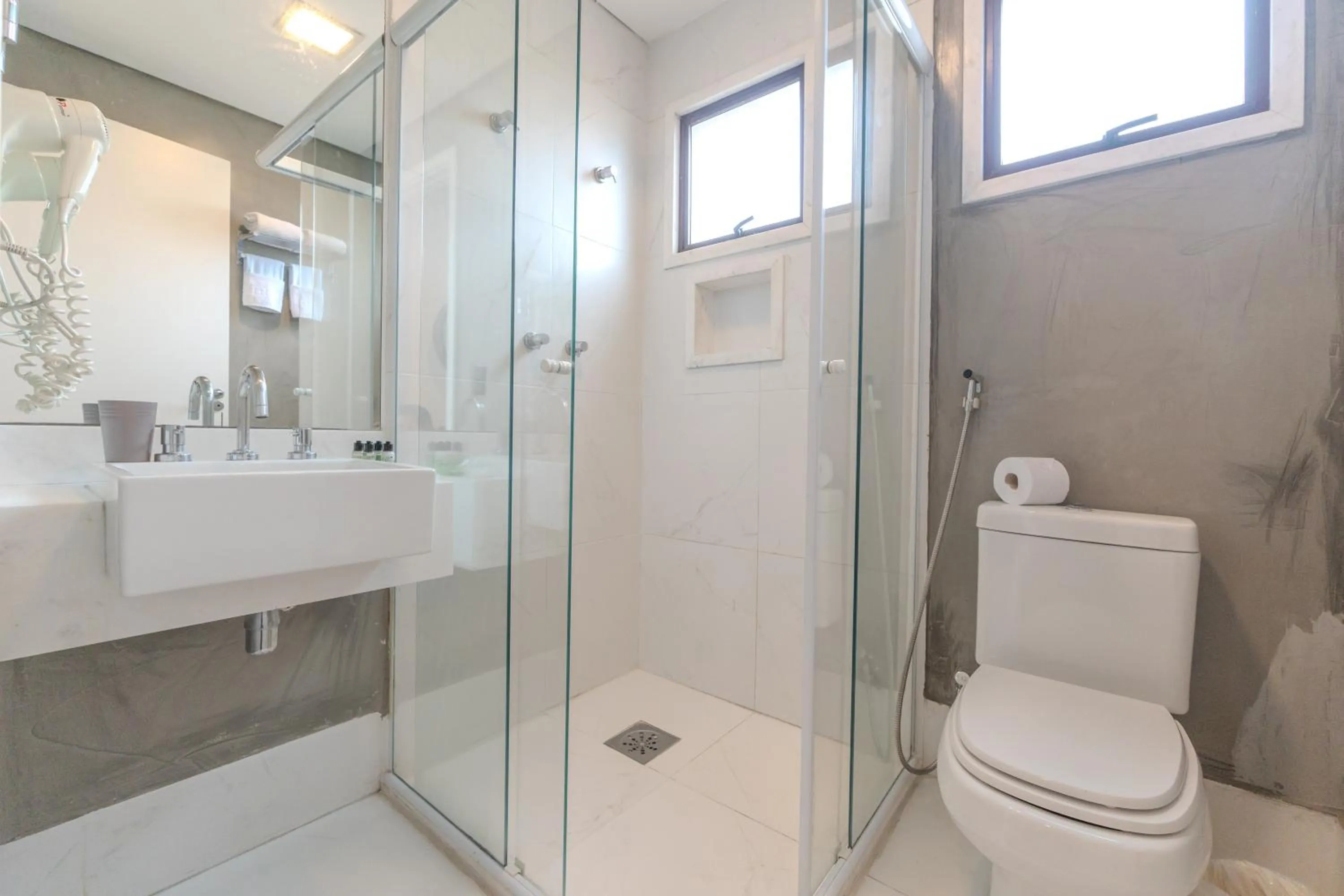 Shower in Hotel Heritage