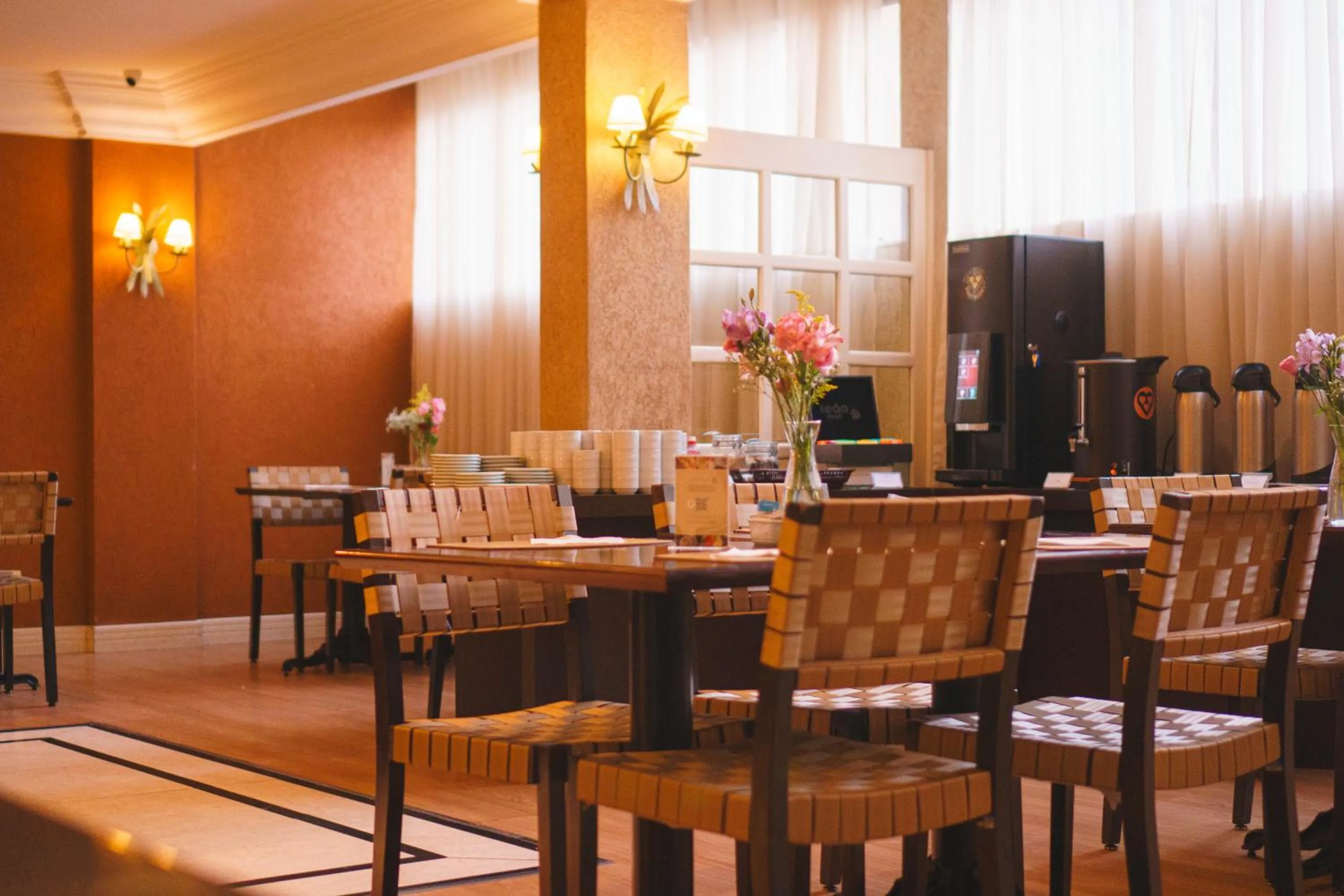 Restaurant/places to eat in Mabu Curitiba Business