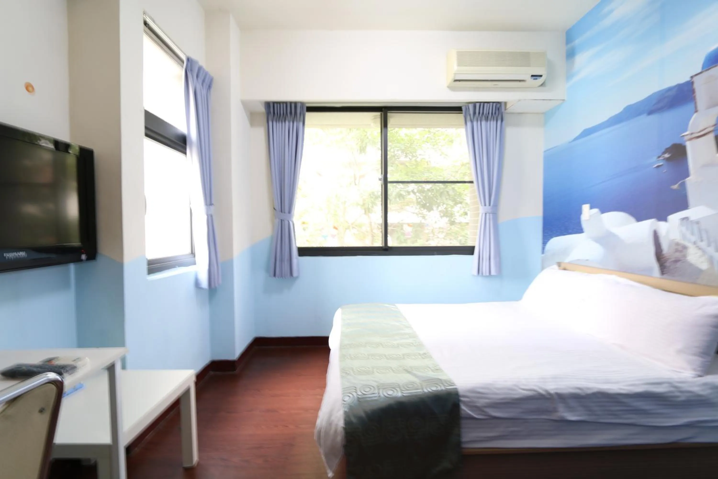 On site in Fengchia Love Heart