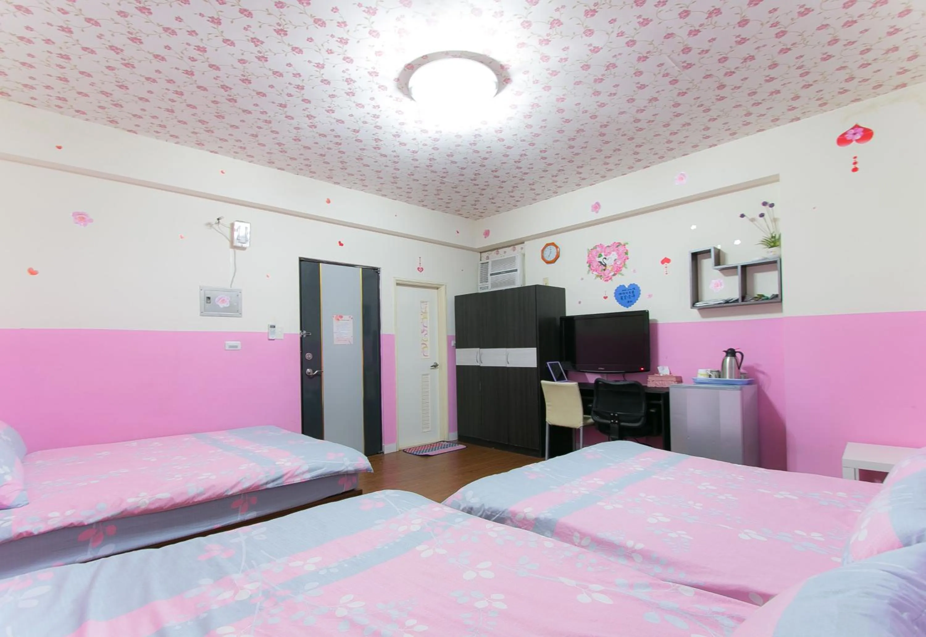 Property building in Fengchia Love Heart