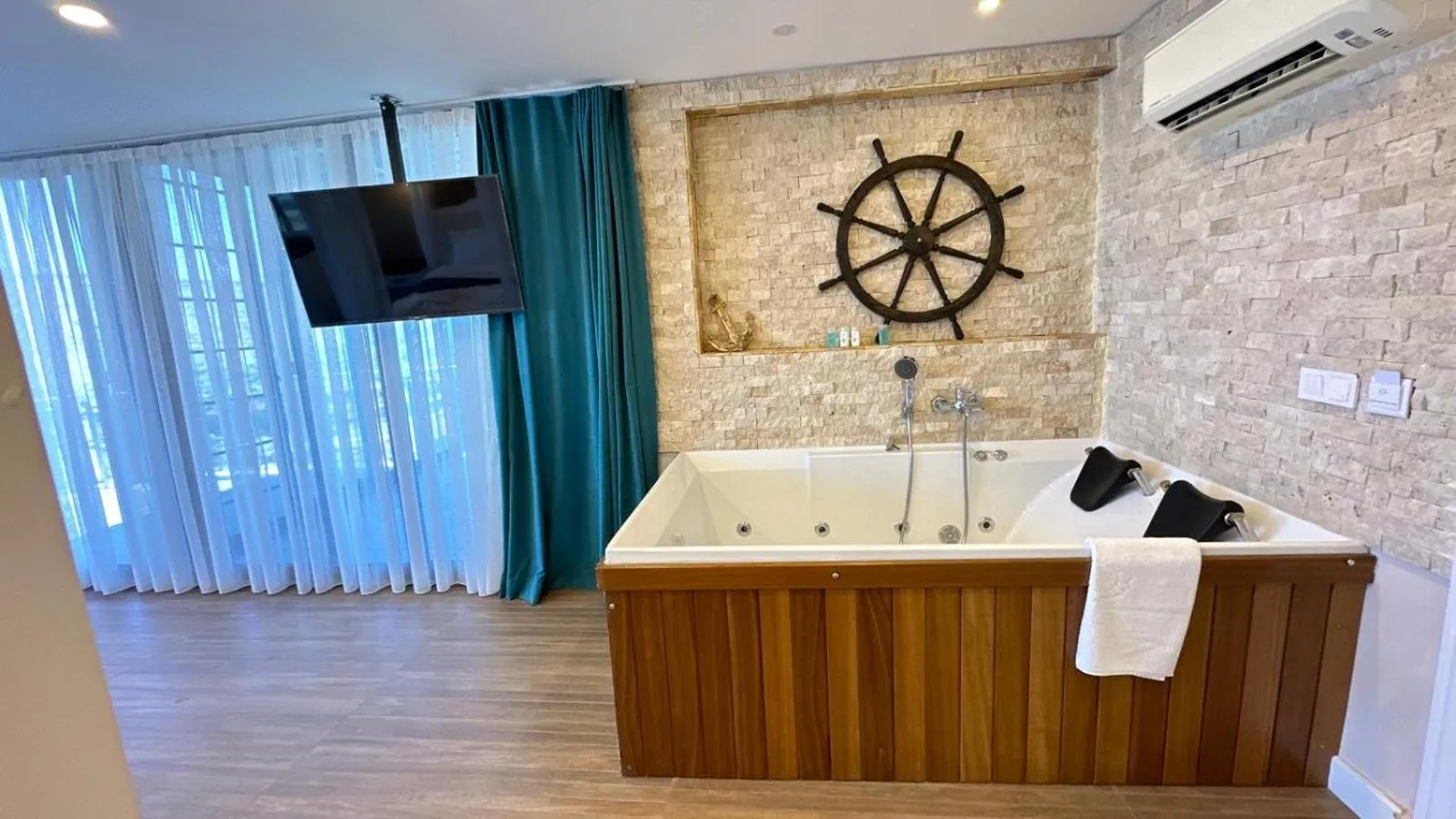 Bathroom in Aden Boutique Otel