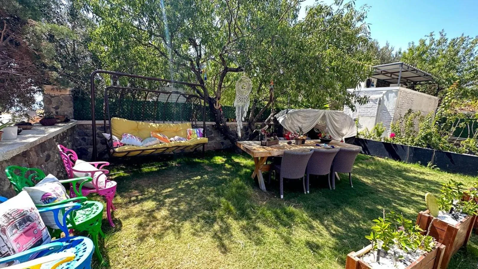 Garden view in Aden Boutique Otel