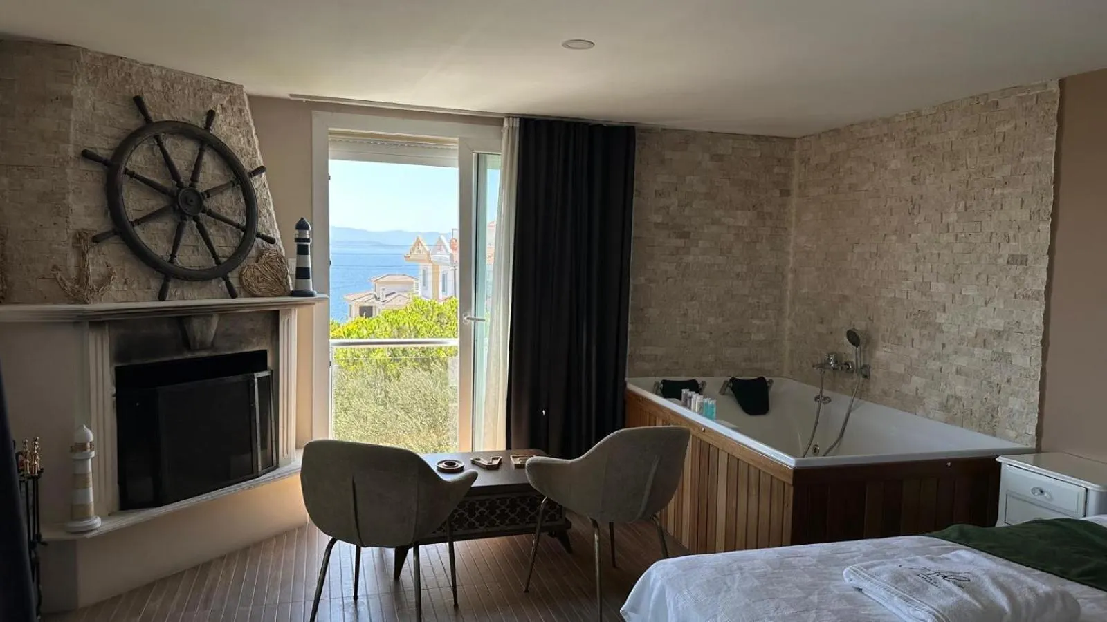 Bed in Aden Boutique Otel