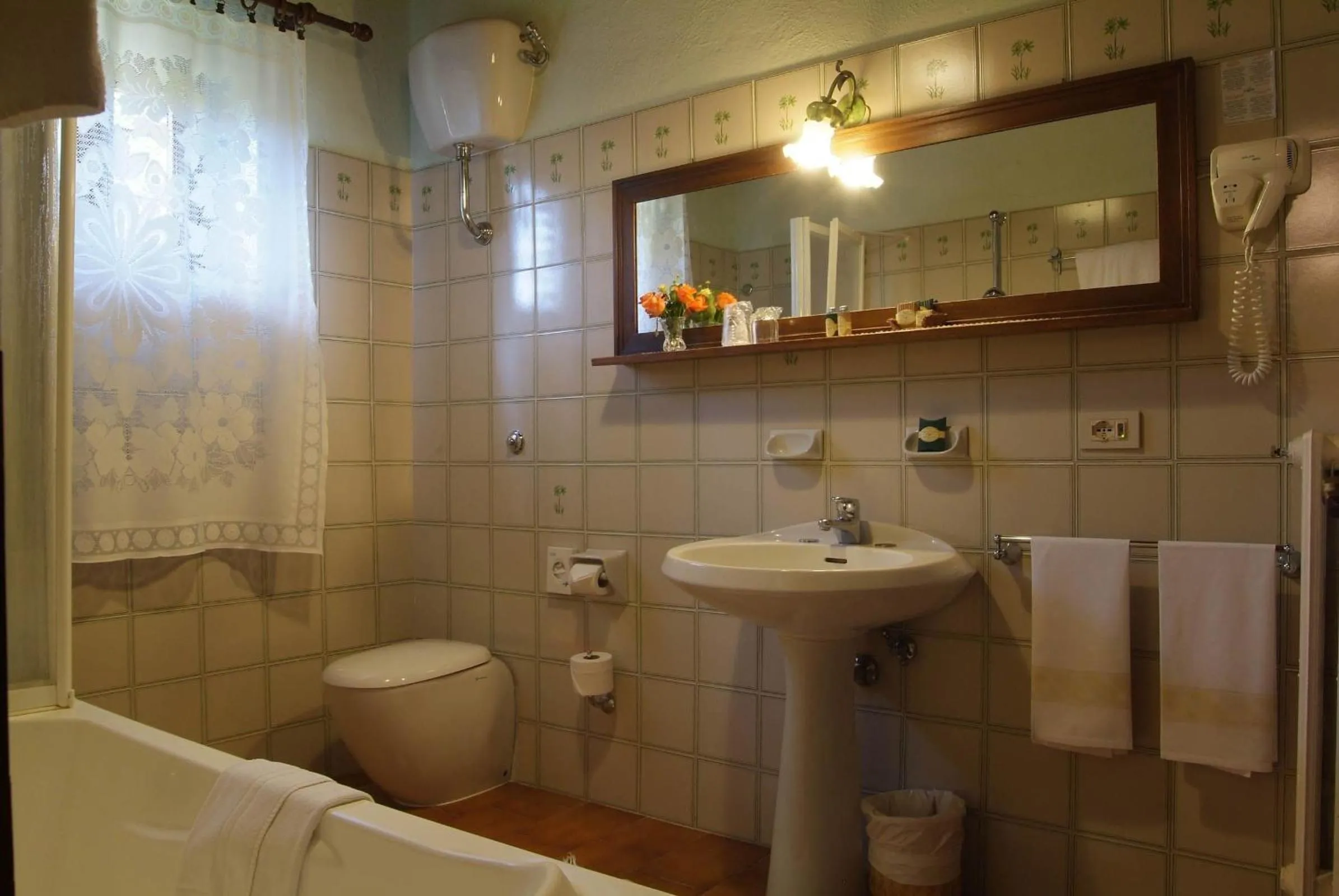 Bathroom in Hotel Colle Etrusco Salivolpi