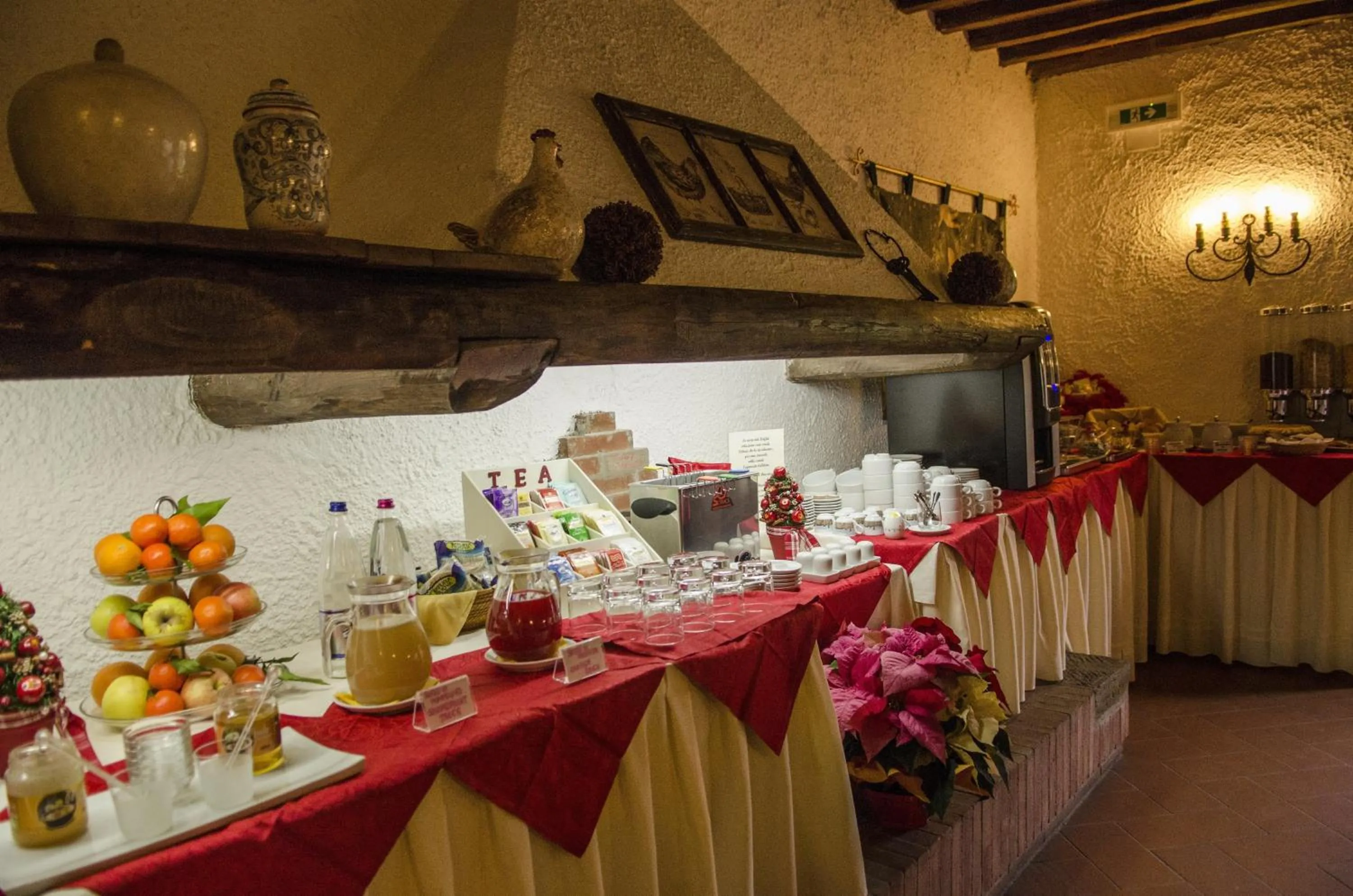 Restaurant/places to eat in Hotel Colle Etrusco Salivolpi
