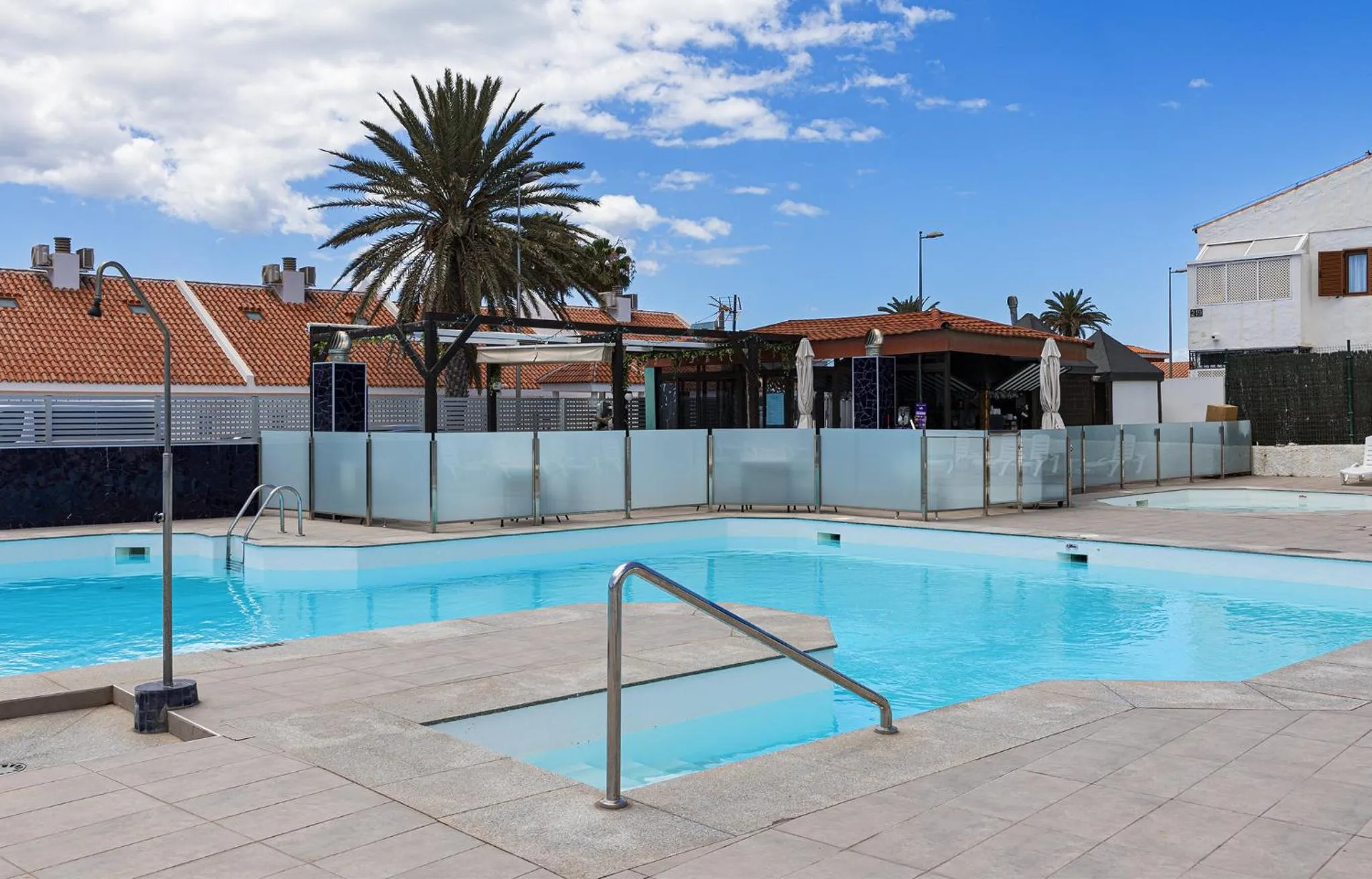 Swimming pool in Smartr Maspalomas Corinto