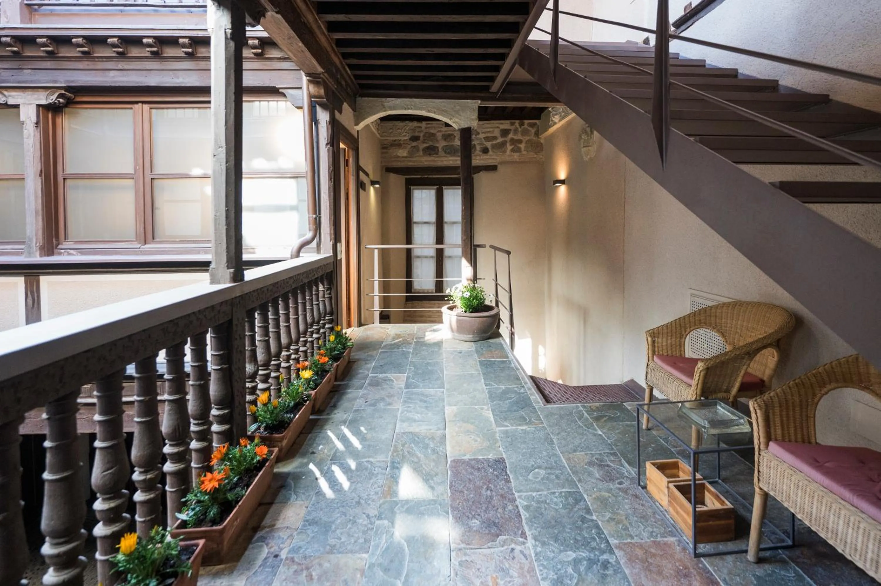 Property building in Casa de los Mozárabes by Toledo AP