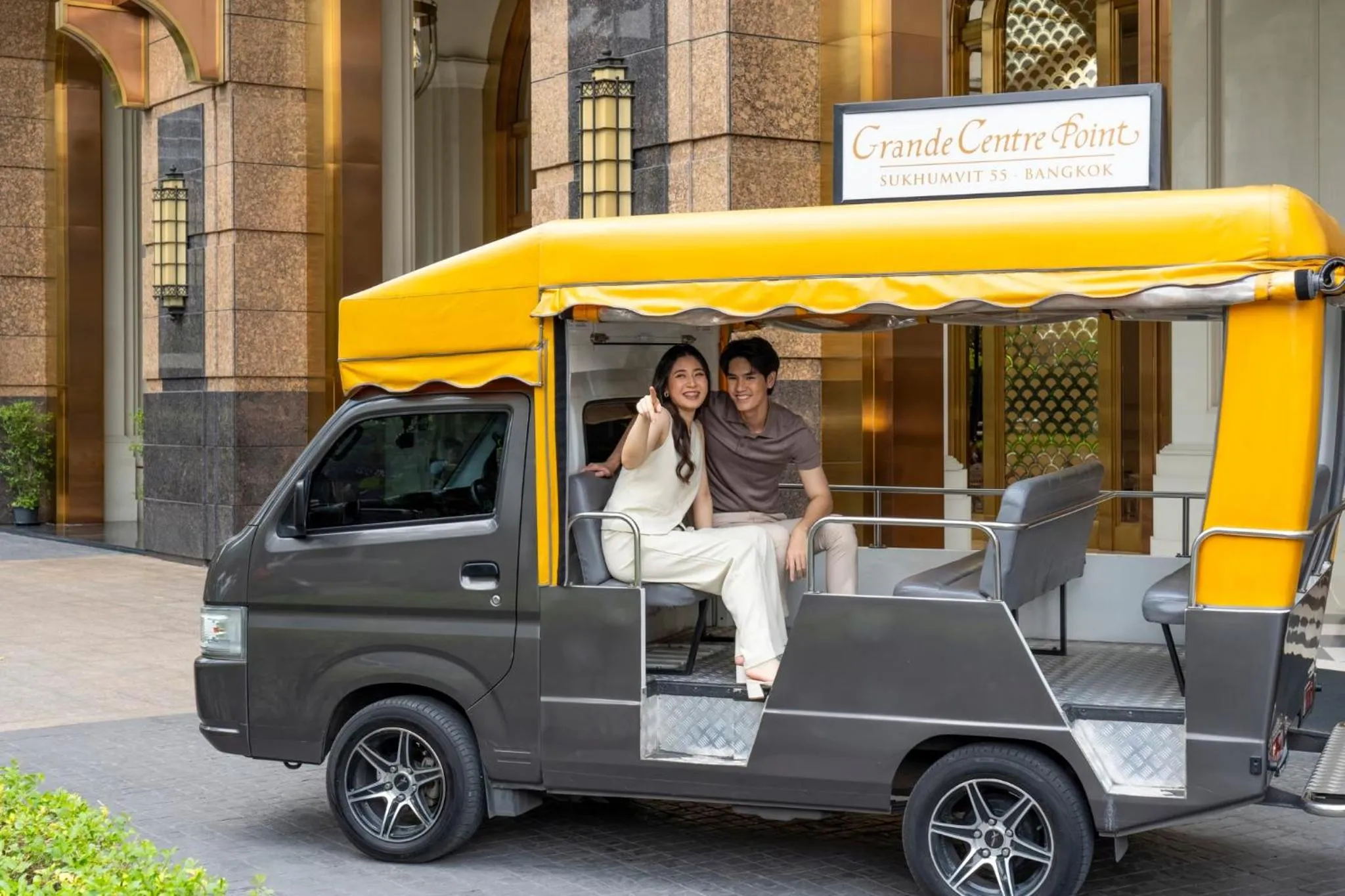 shuttle in Grande Centre Point Sukhumvit 55 Thong Lo