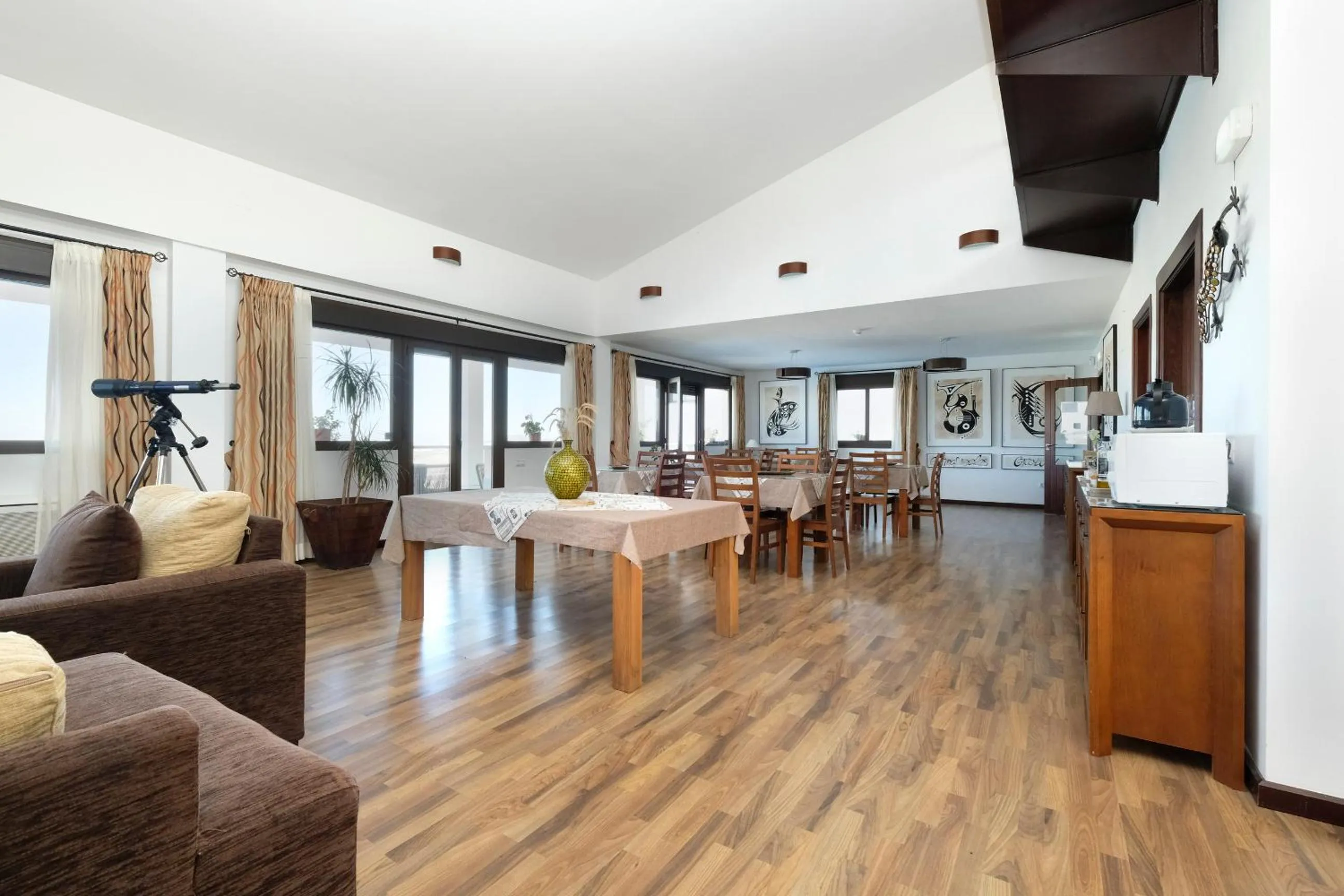 Seating area in Los Castillarejos Apartamentos Rurales