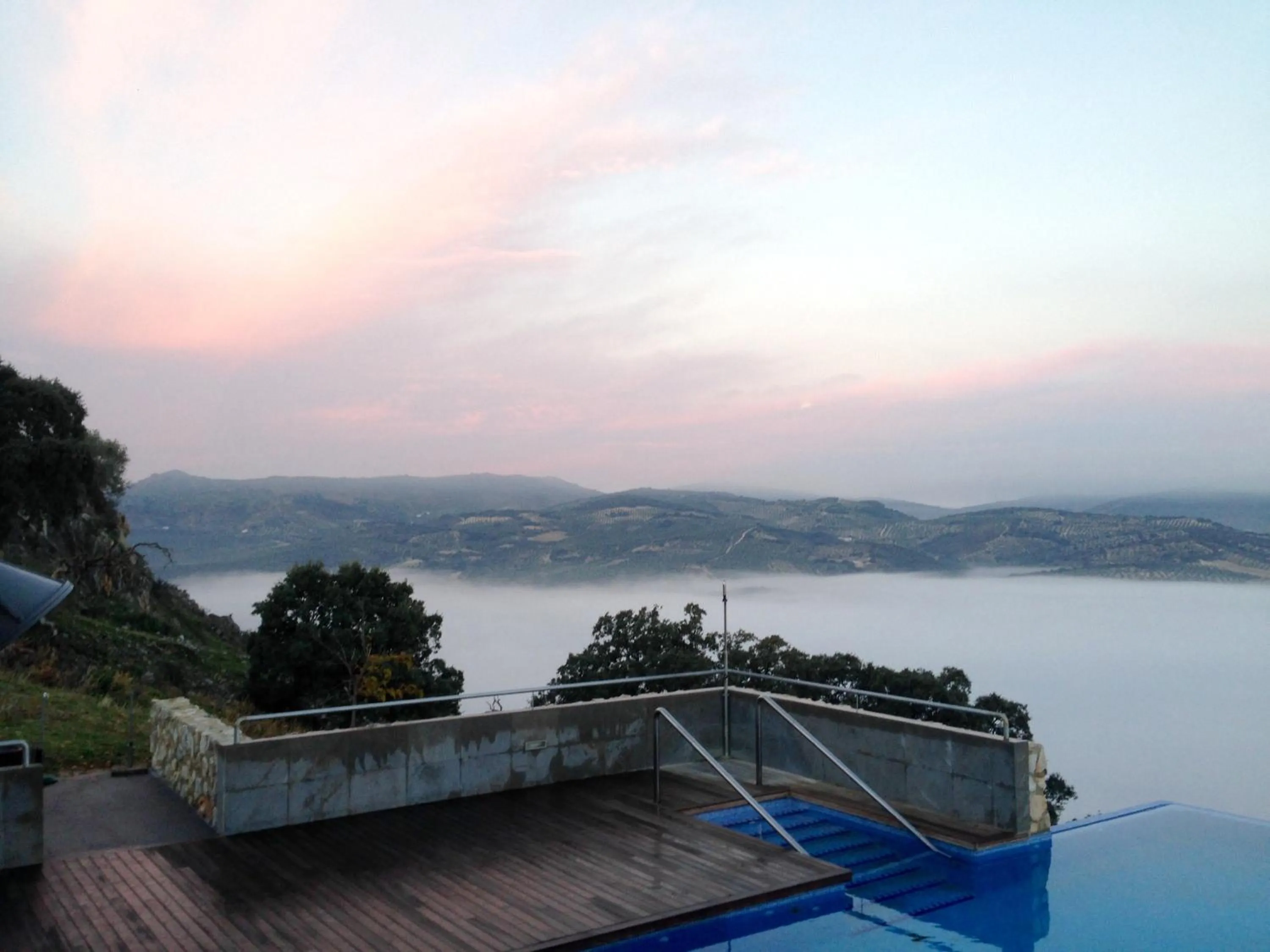 Swimming pool in Los Castillarejos Apartamentos Rurales