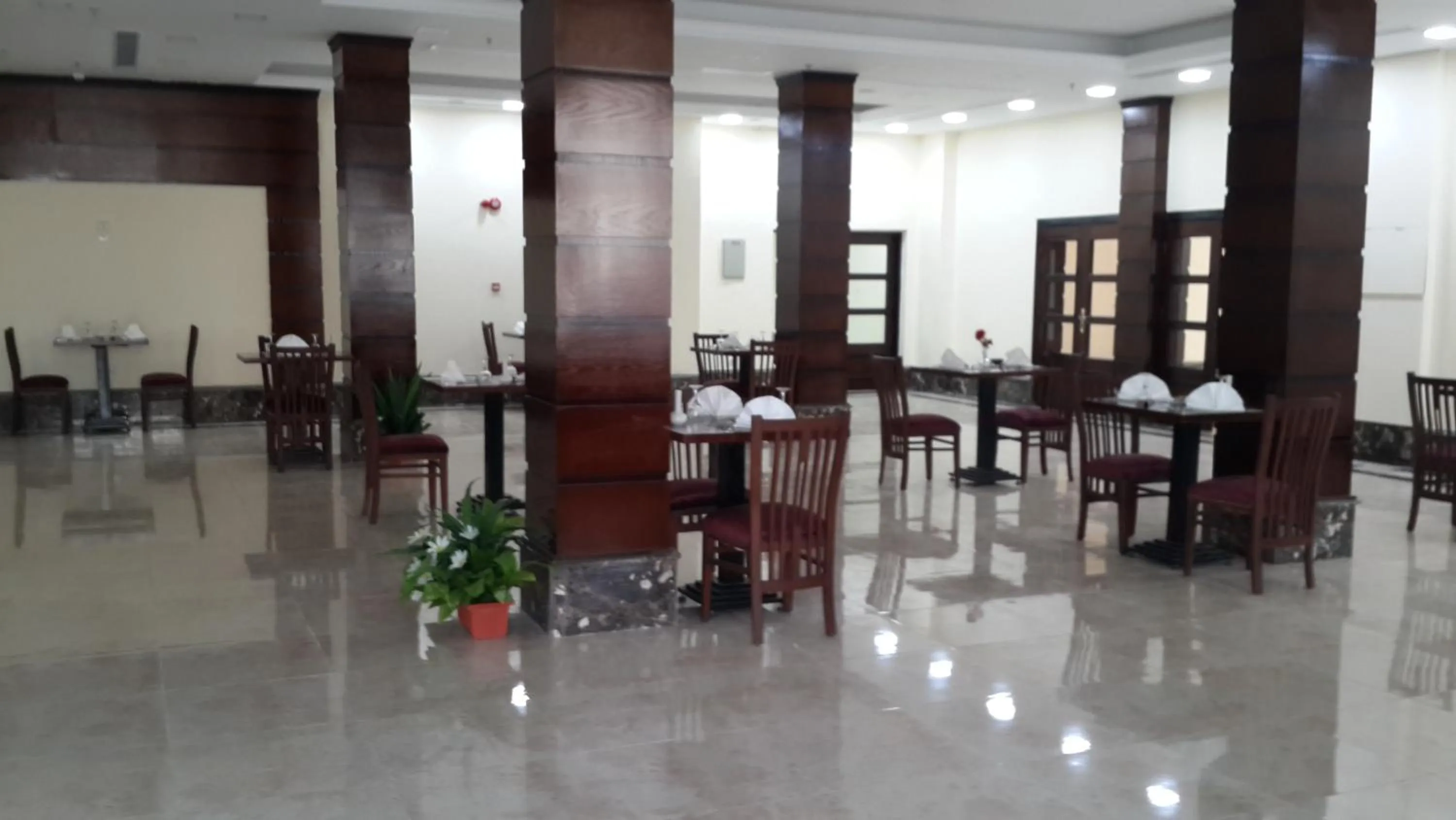 Restaurant/places to eat in Jewel Inn Beni Suef