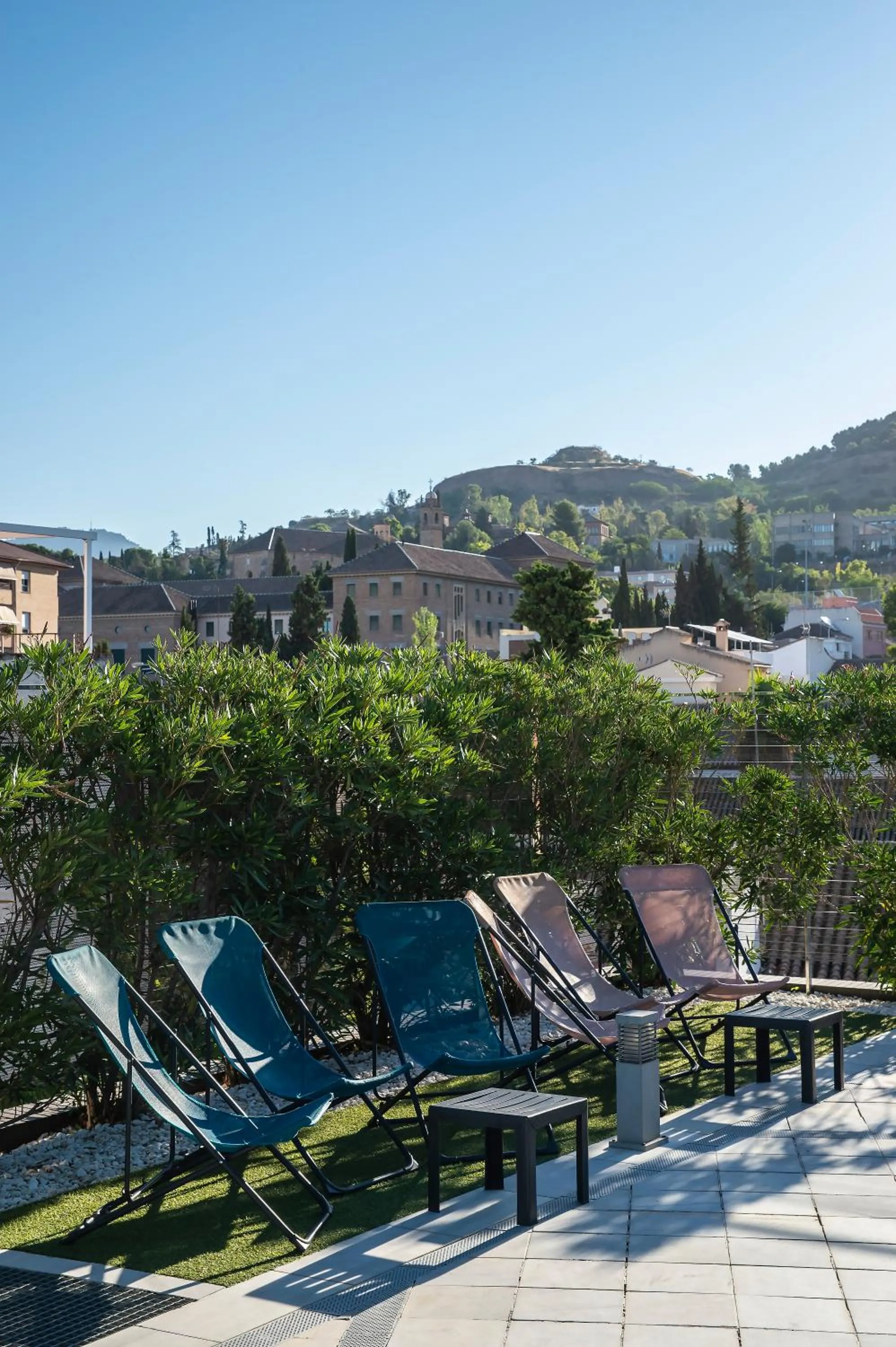 Solarium in Hotel Granada by Pierre & Vacances