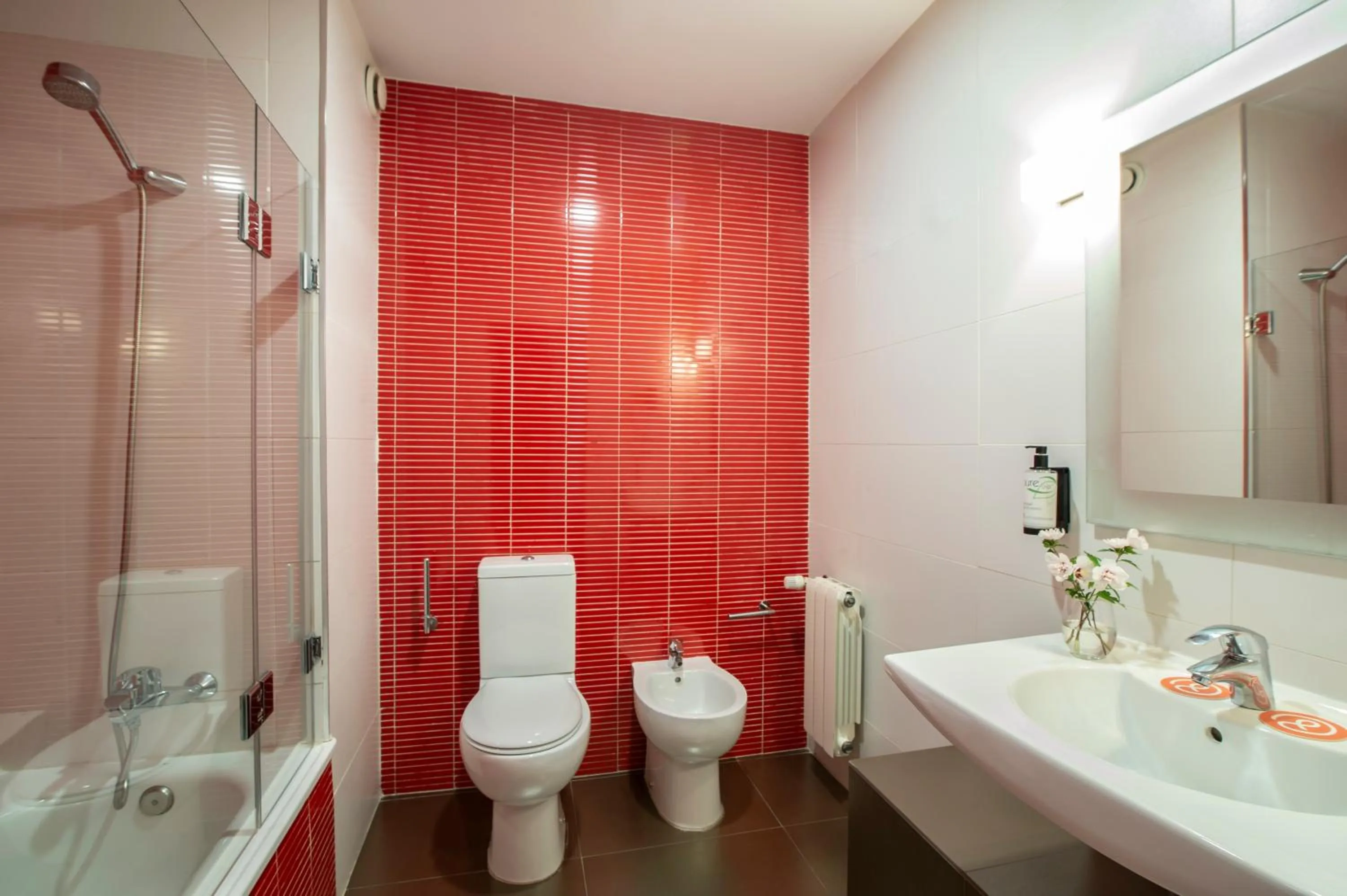 Shower in Hotel Granada by Pierre & Vacances