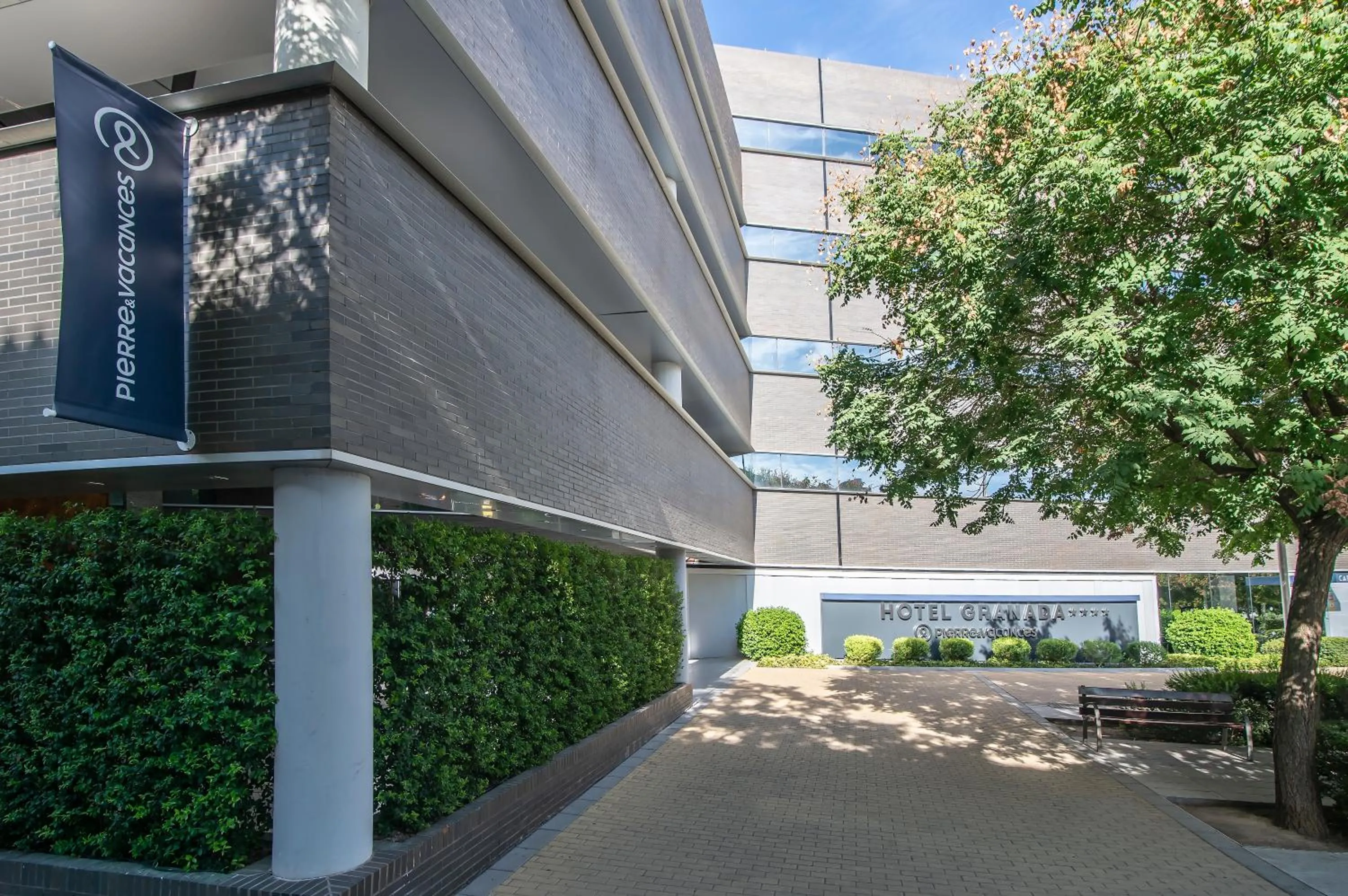 Property building in Hotel Granada by Pierre & Vacances