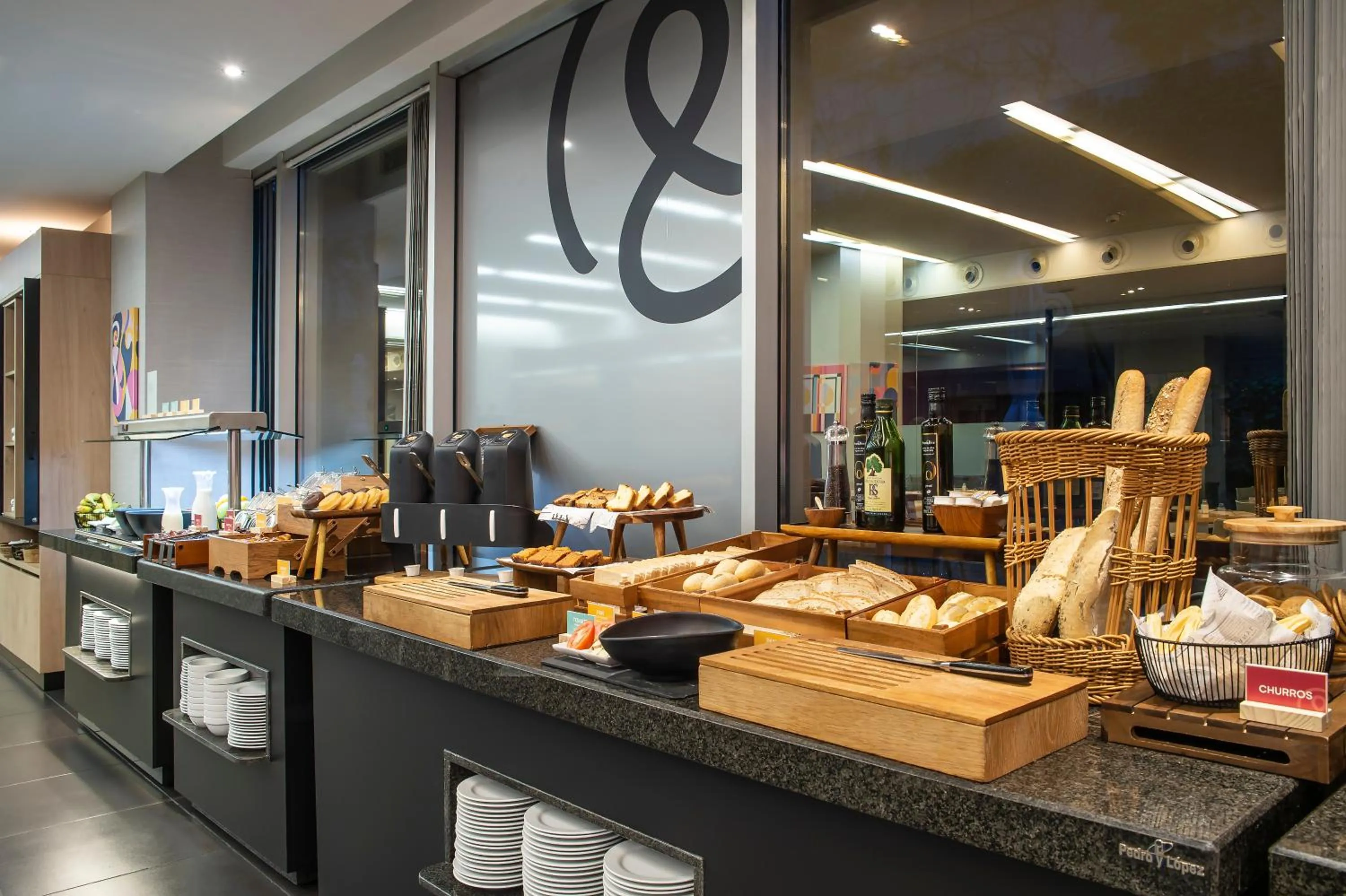 Restaurant/places to eat in Hotel Granada by Pierre & Vacances