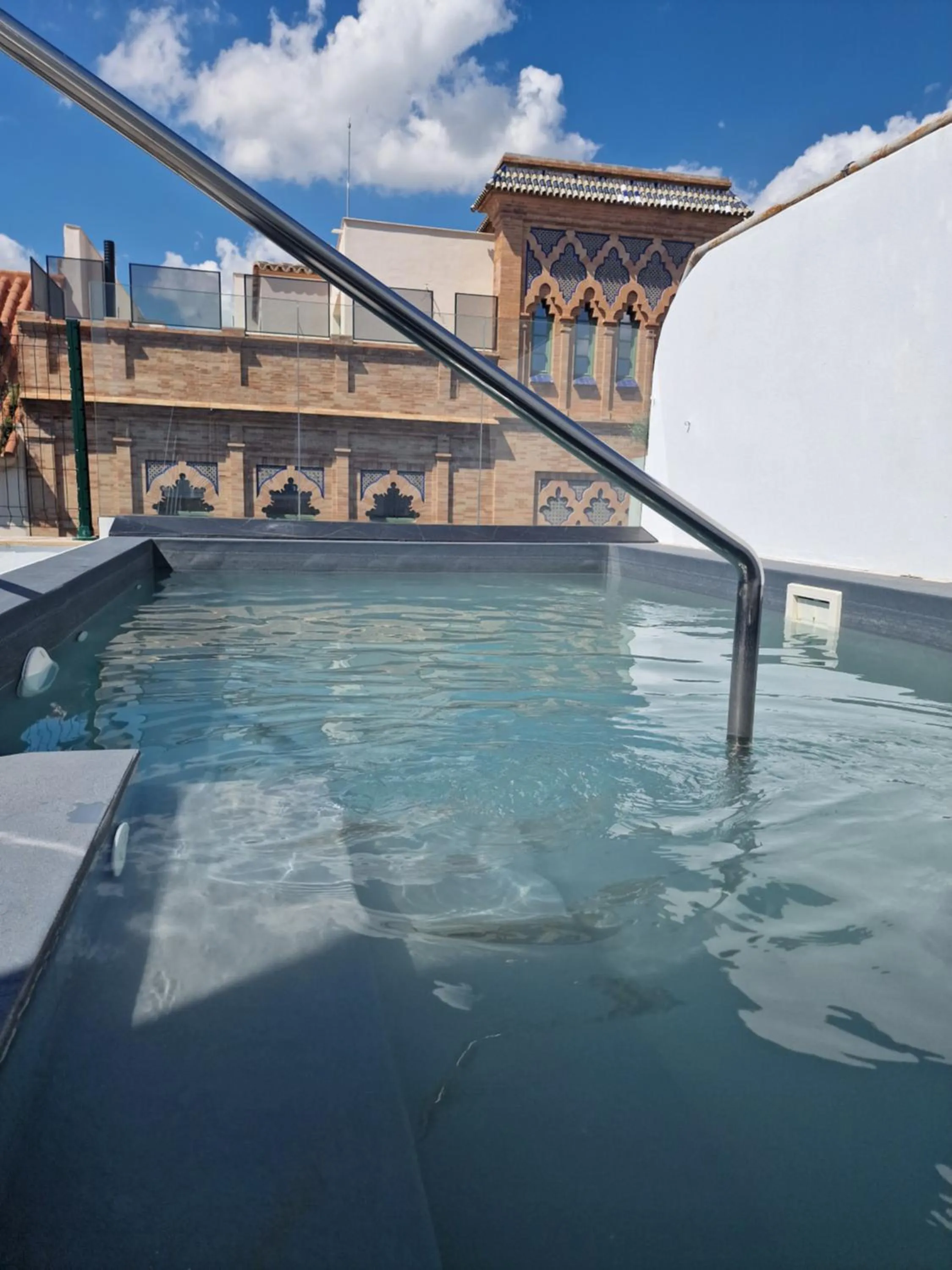 Hotel y Apartamentos Doña Lola