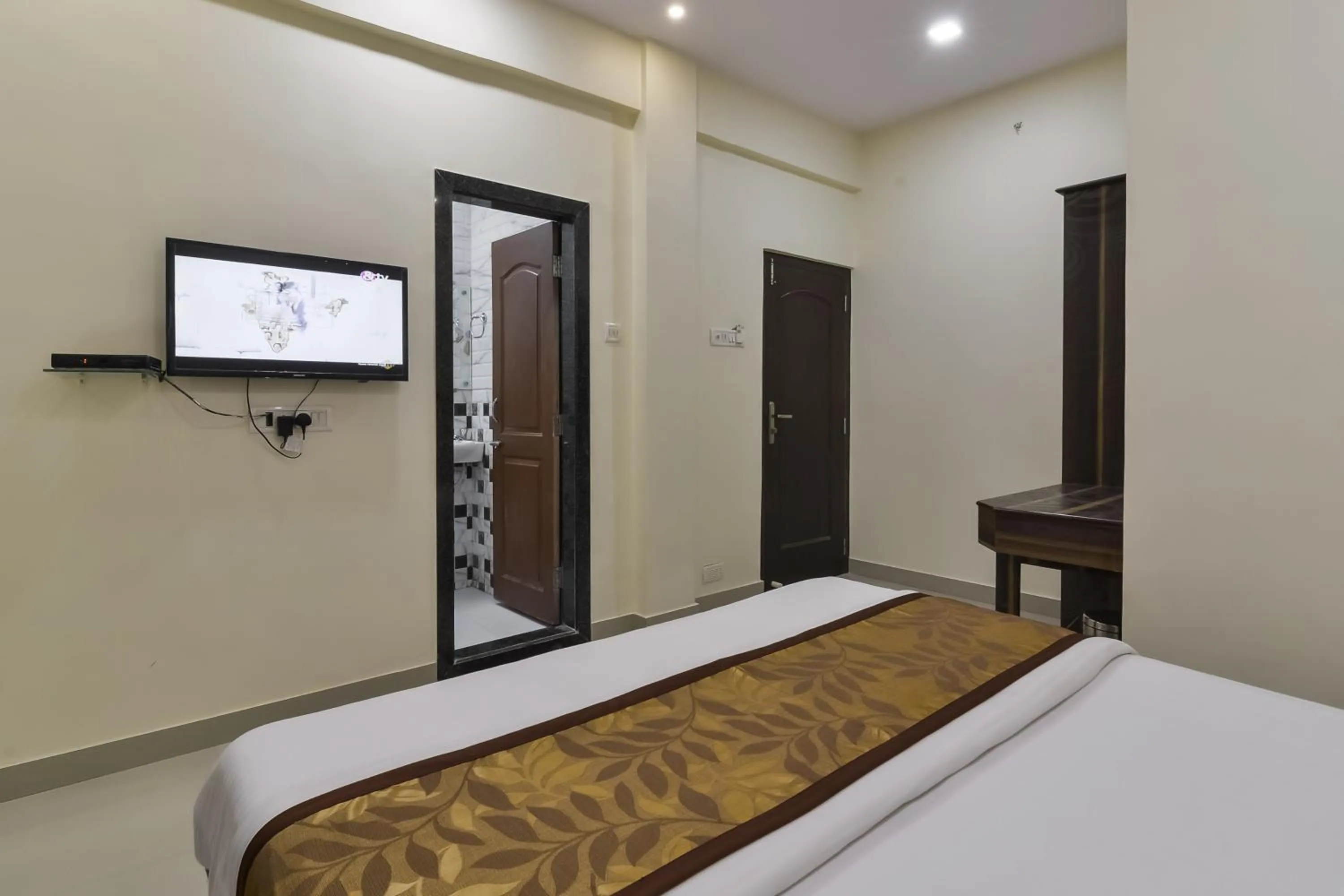 Bed in Hotel Aroma- Dadar