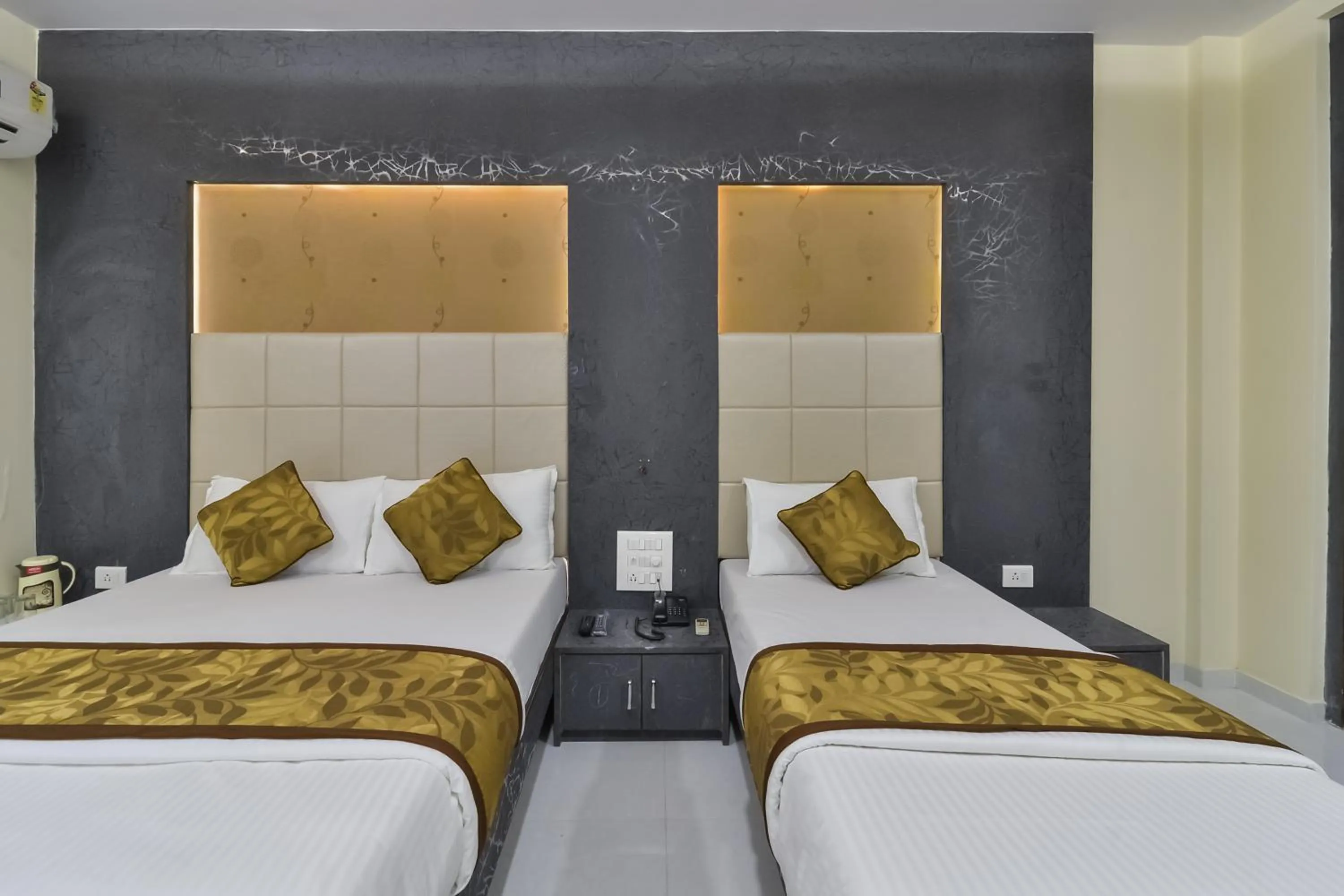 Bed in Hotel Aroma- Dadar