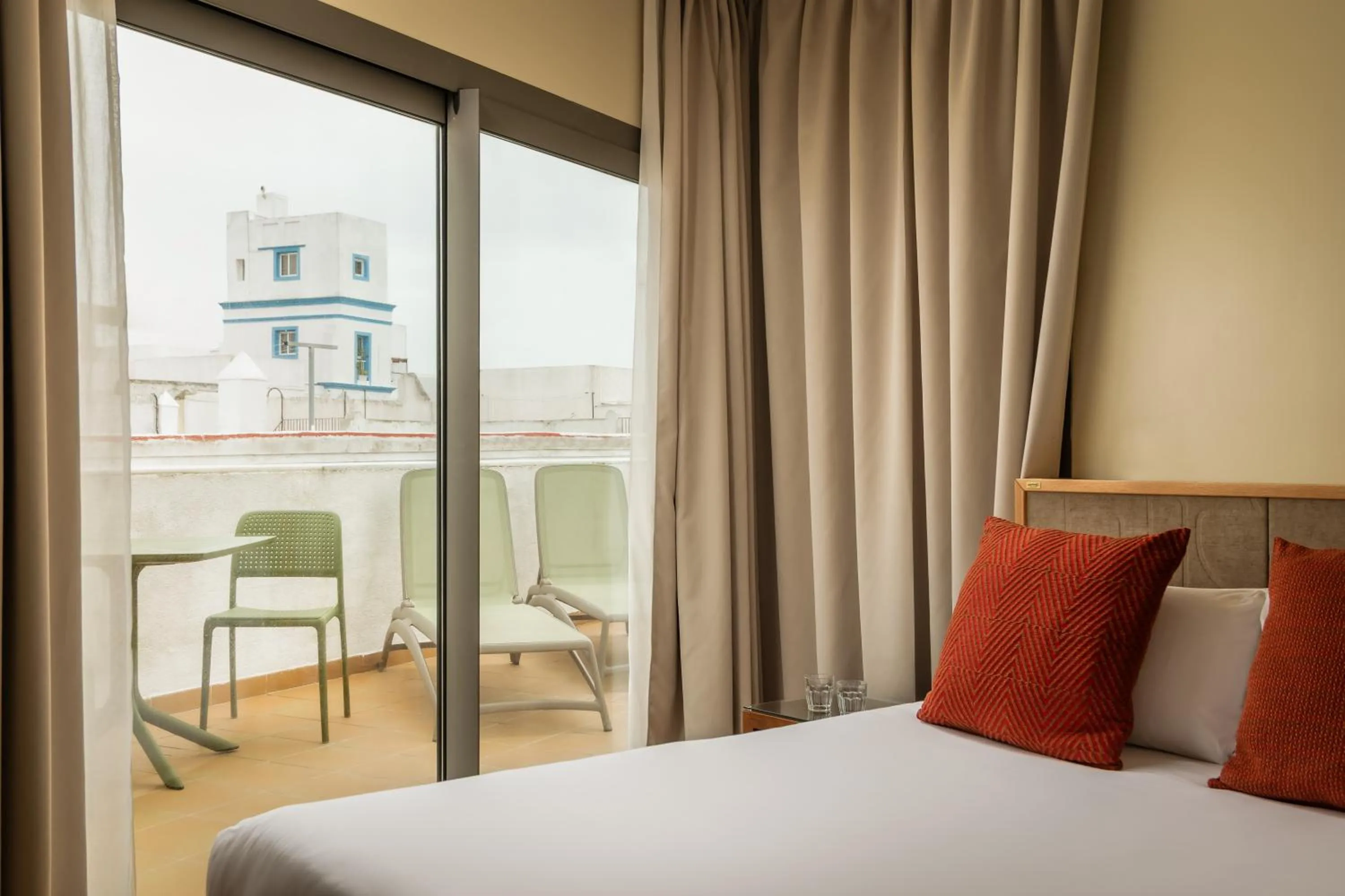 Bed in BYPILLOW Tiento