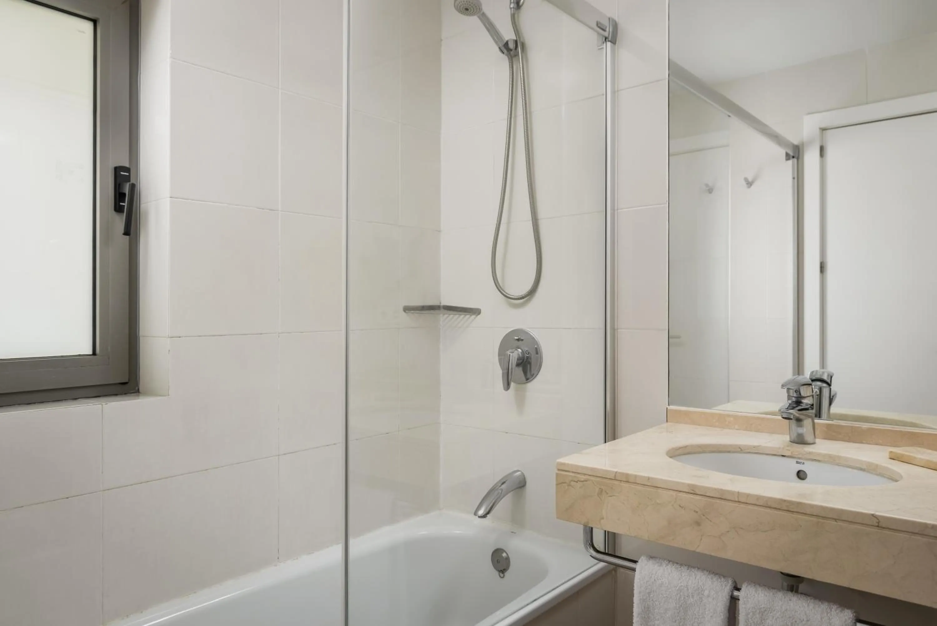 Bathroom in BYPILLOW Tiento