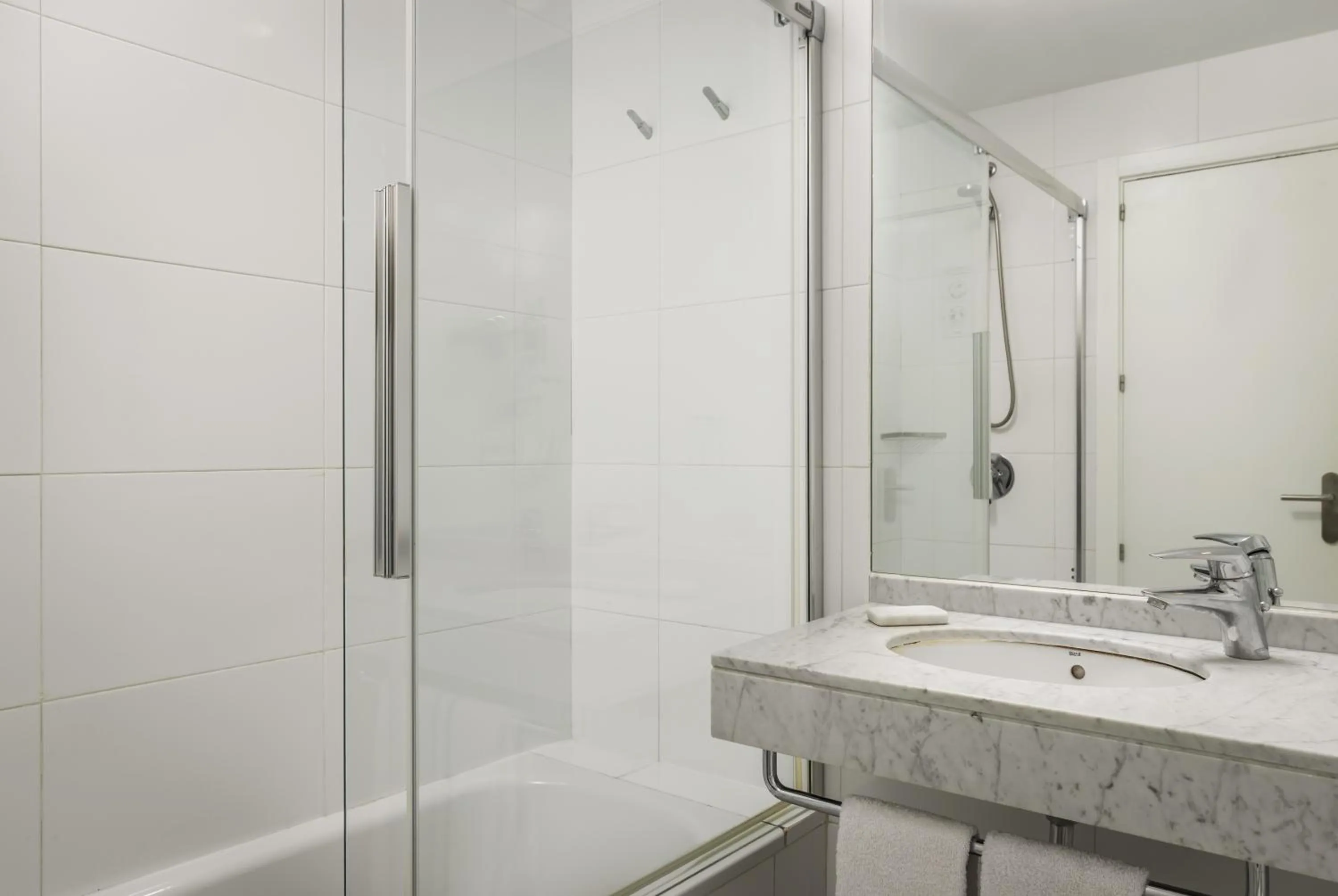 Bathroom in BYPILLOW Tiento