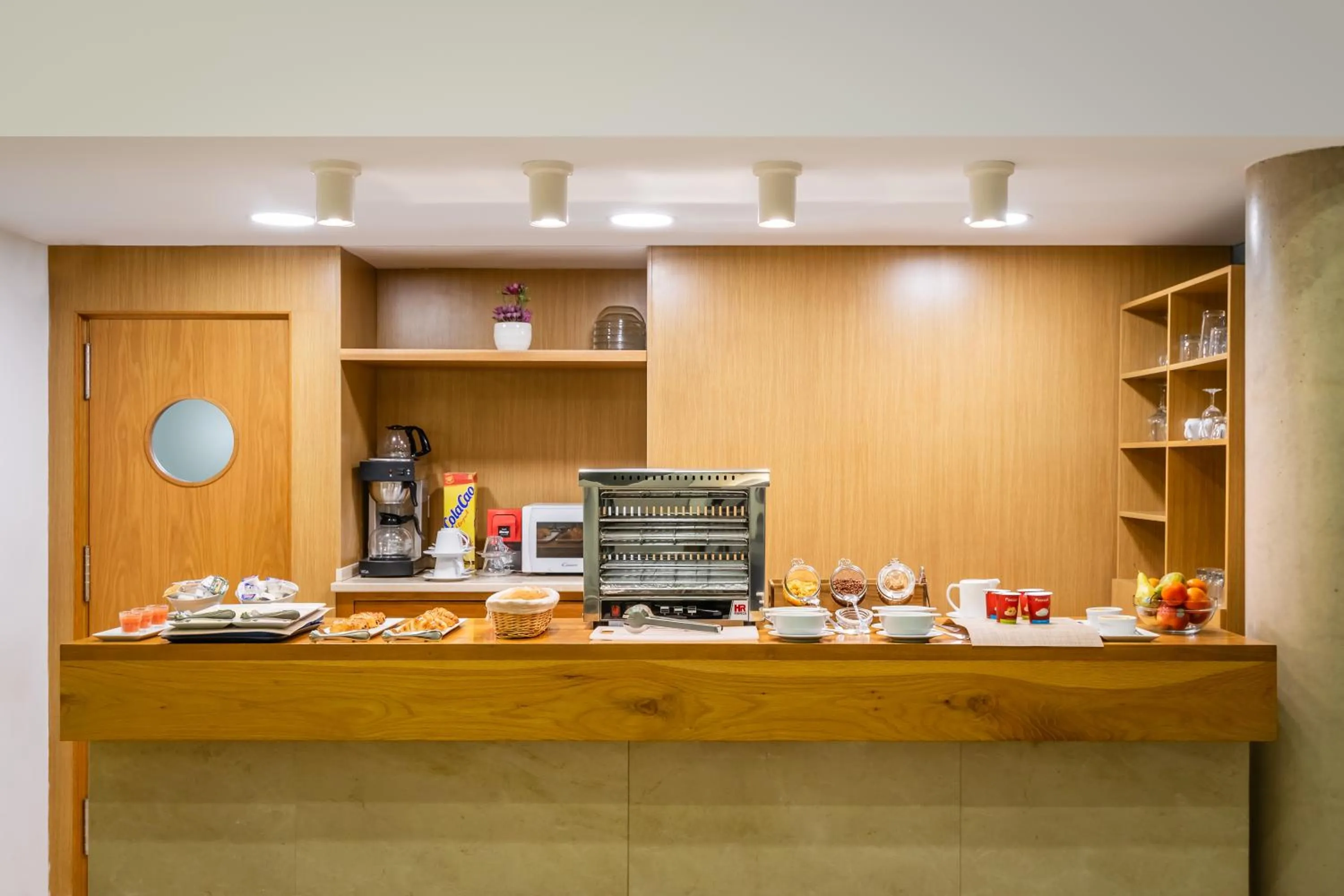 Breakfast in BYPILLOW Tiento