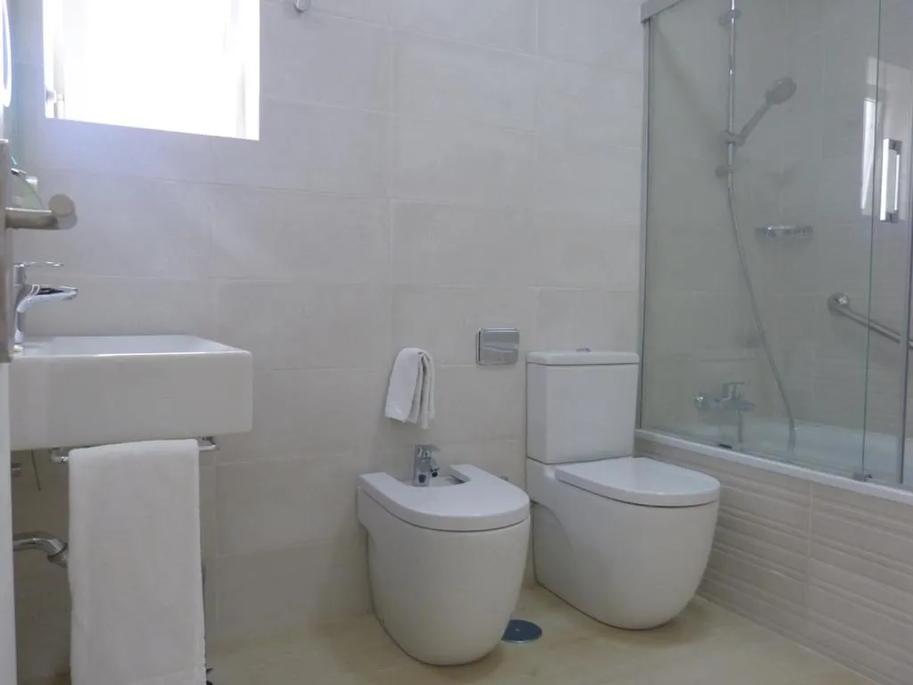 Shower in Hotel Apartamentos Patagonia Sur